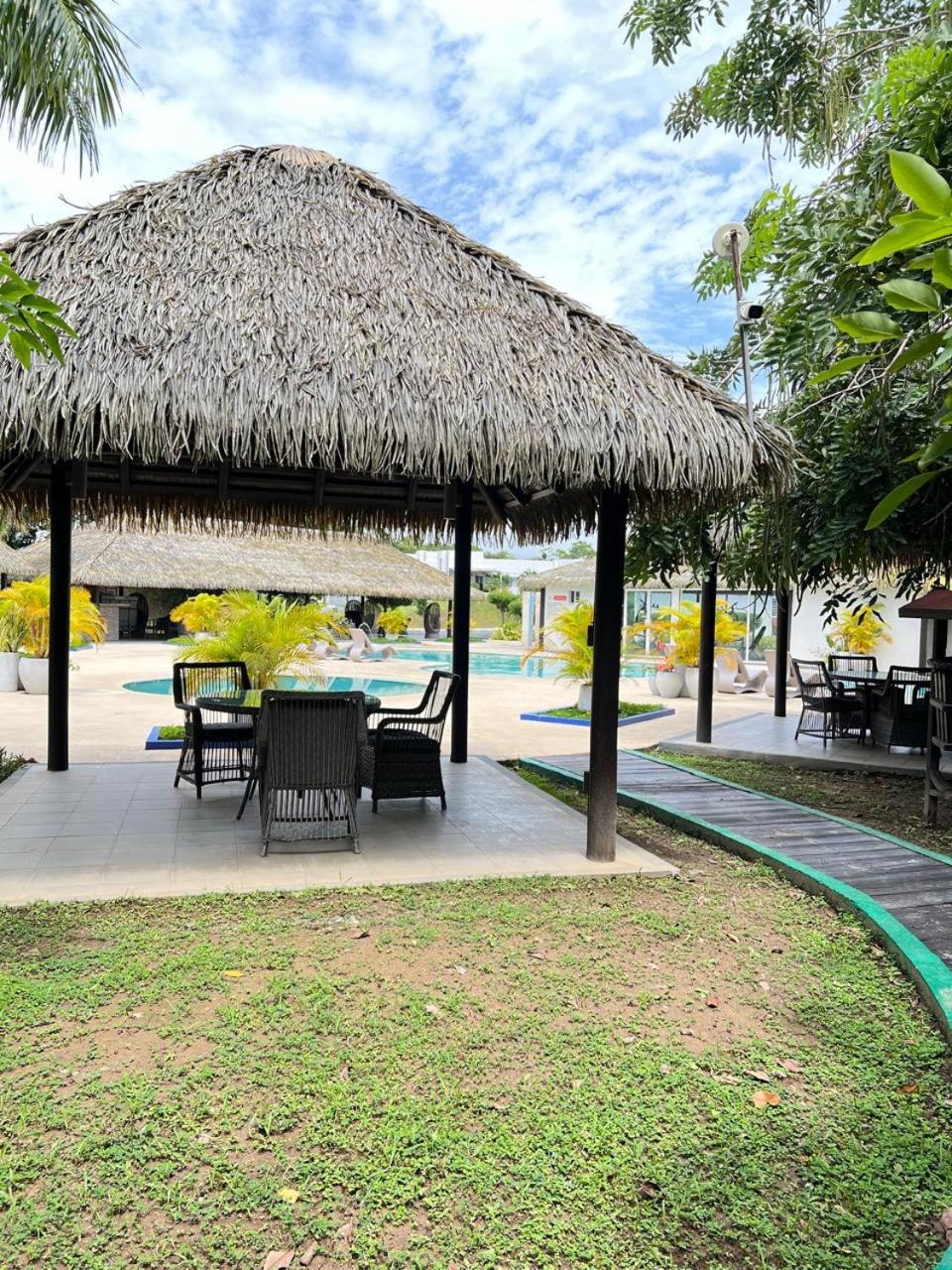 Beach House Coronado Panamá 8 Huéspedes Piscina BBQ Starlink view 5