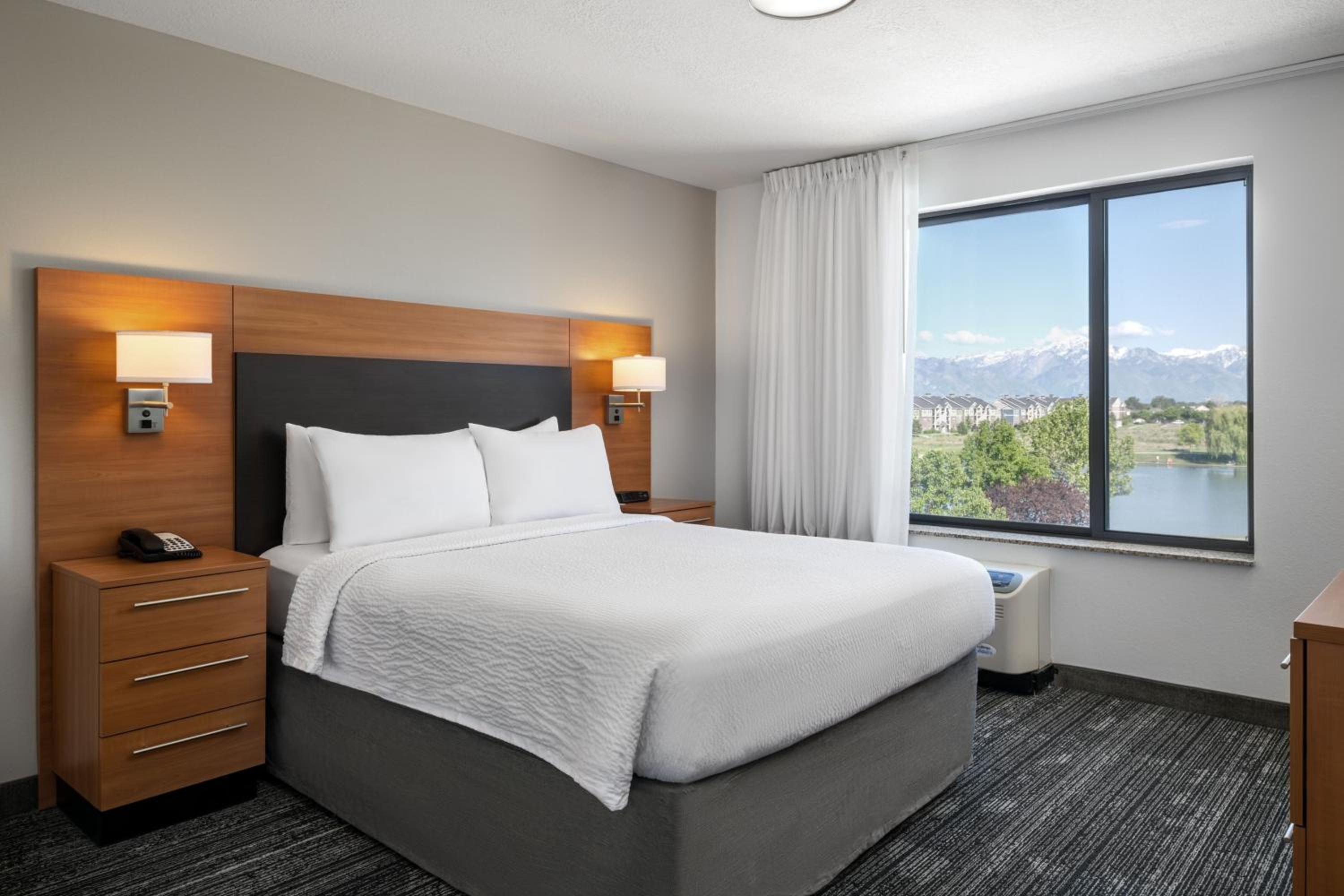 TownePlace Suites by Marriott Salt Lake City-West Valley - Property Image 2