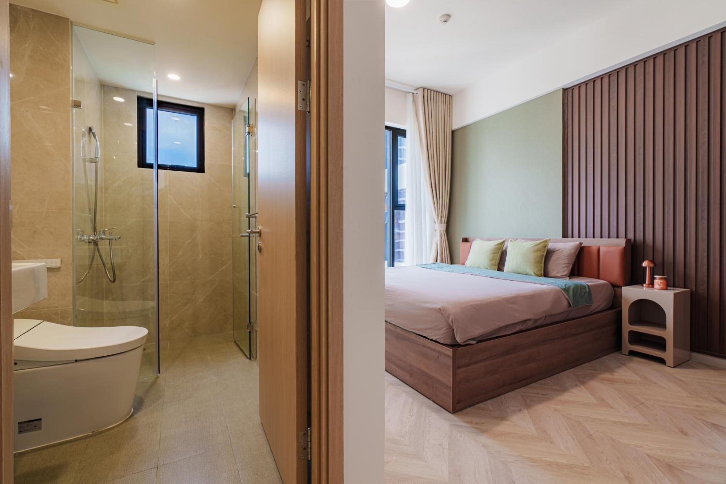 Pleasant Modern Apartment view 3