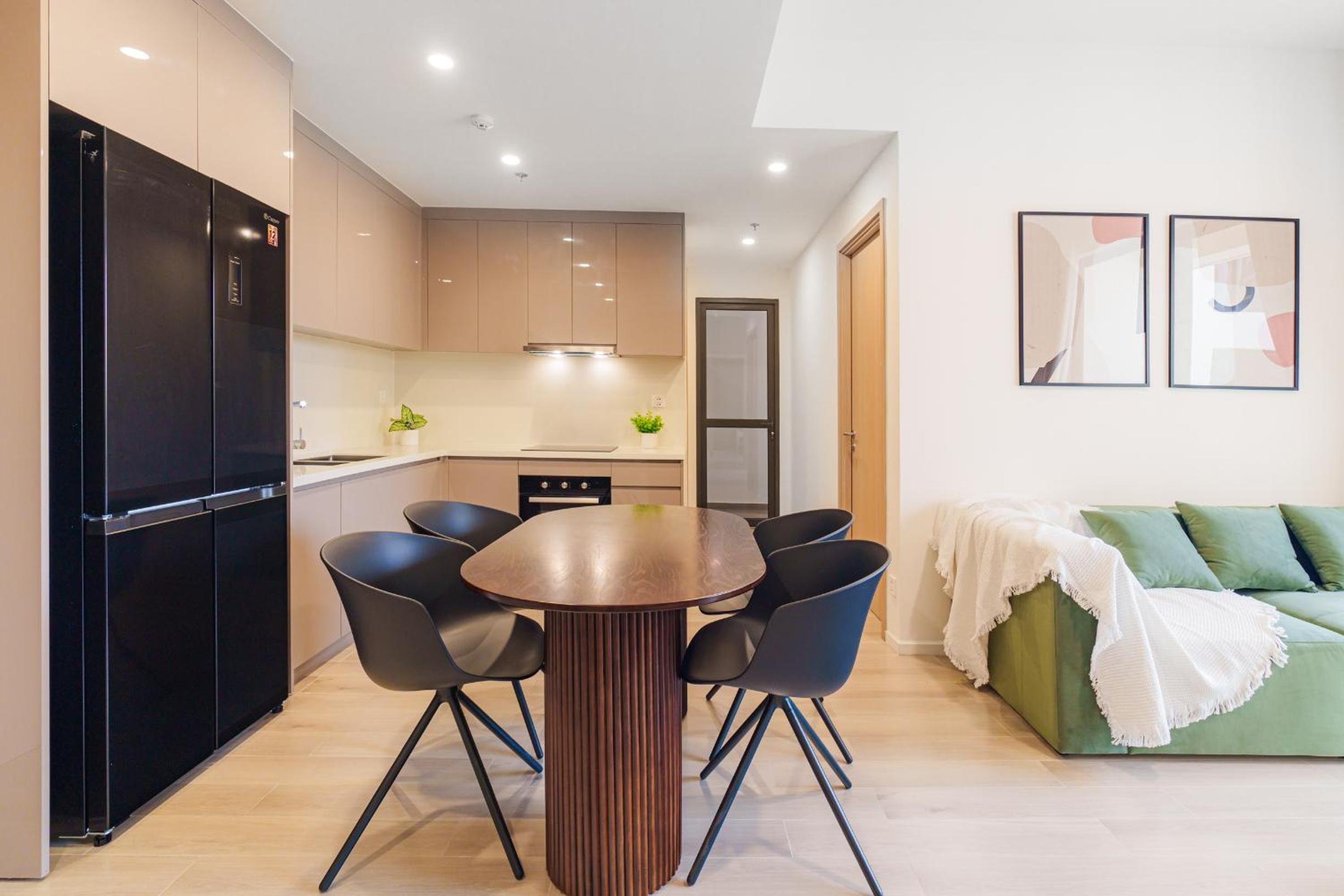 Pleasant Modern Apartment view 4