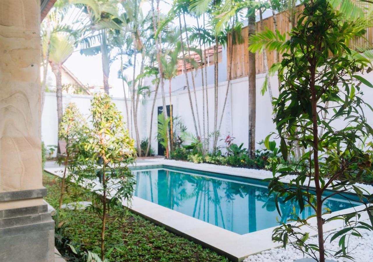 Private pool Villa , 10min walk to Berawa Beach view 4