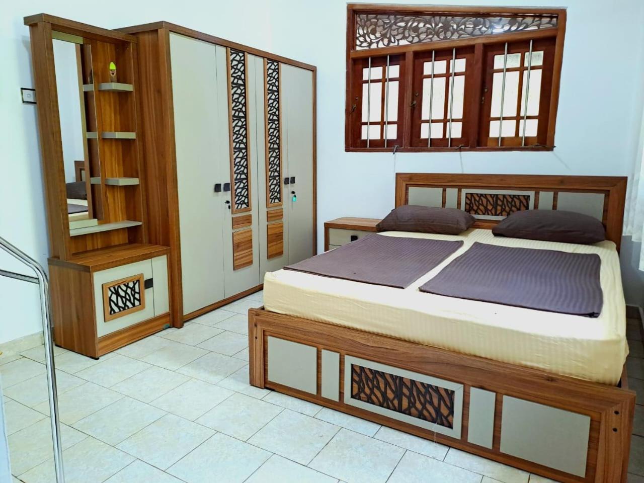 DiNi Galle