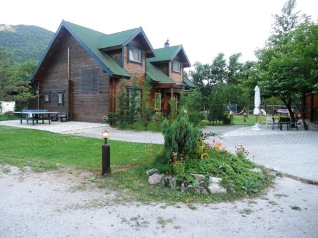 Photo 34