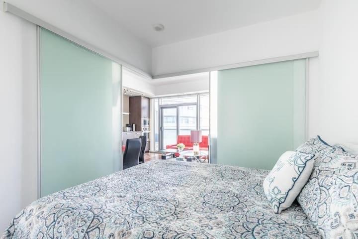 NewDowntown Condo by UnionStationScotiaArena