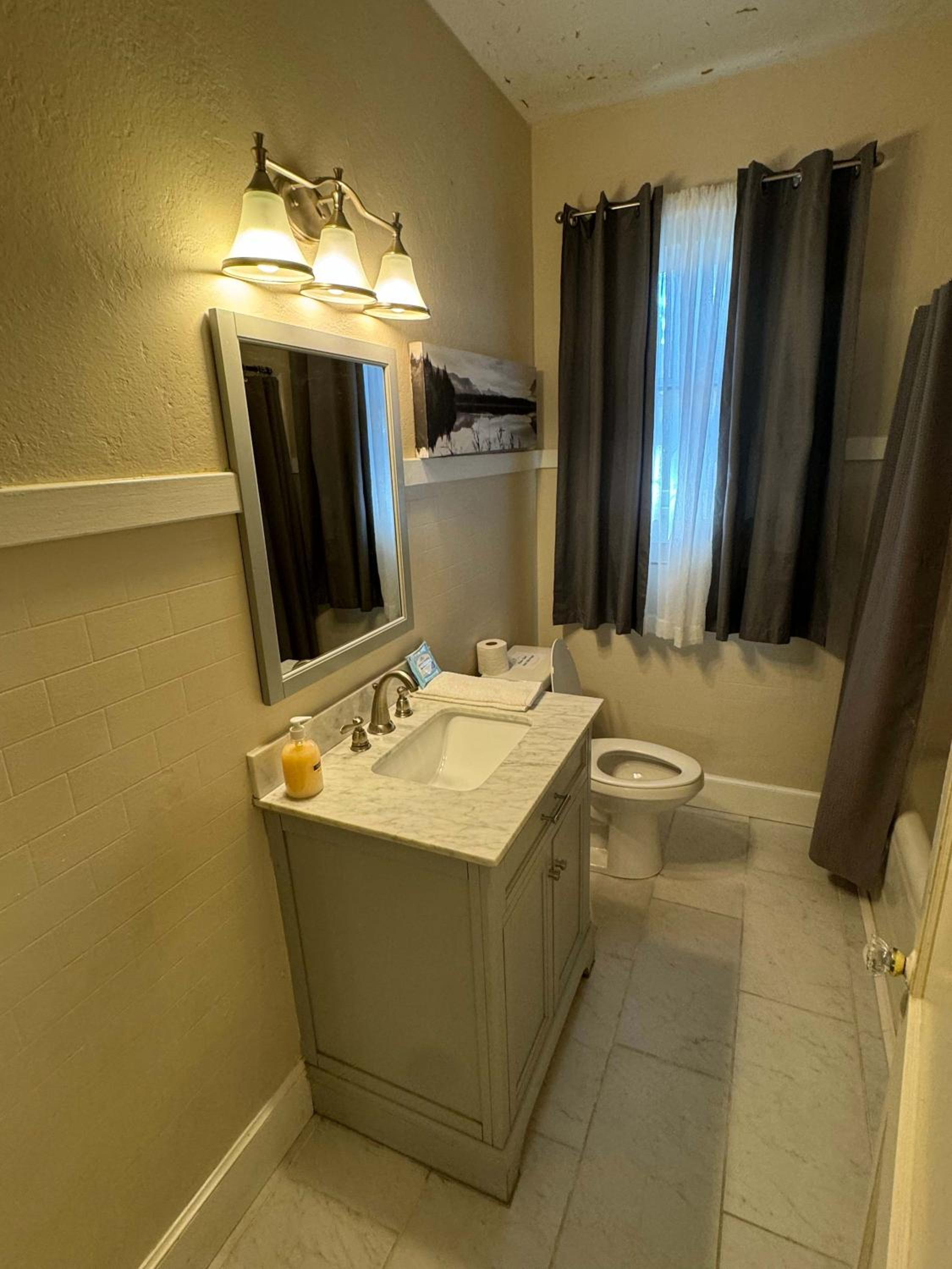 Haute on Hannon- Midtown Cottage!, photo 47