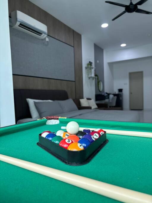Mount Austin #Akademik Suite Premium Style 1-2Pax