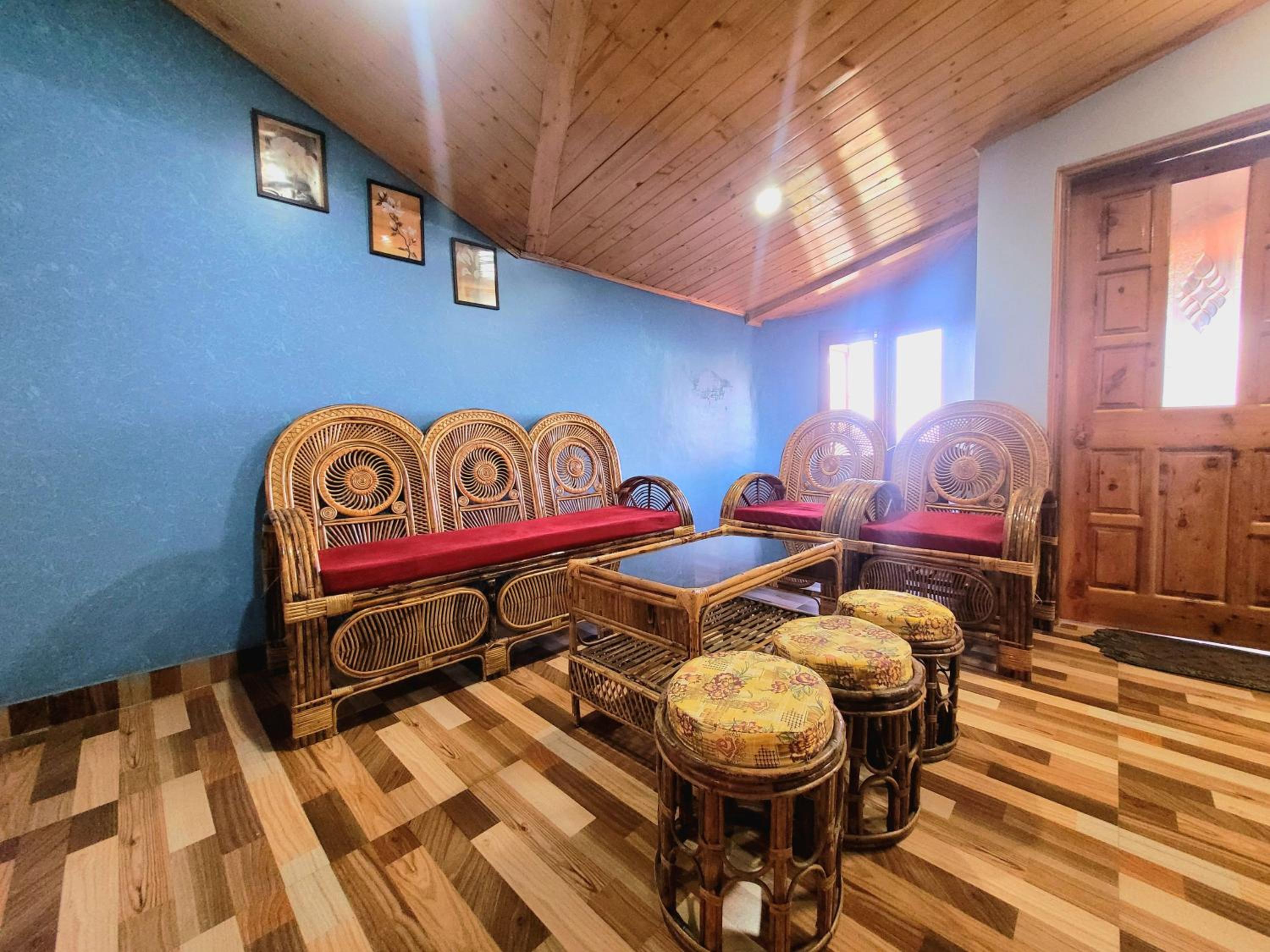 Pine Paradise Homestay view 4