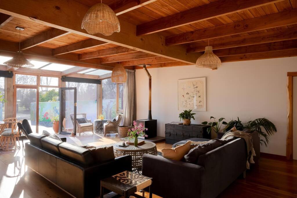 Peaceful Nelson getaway - spa pool, space & views view 3