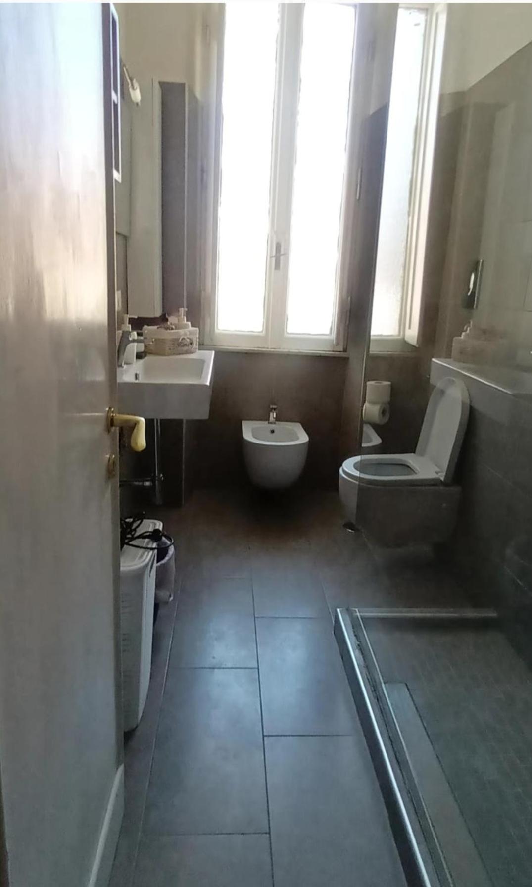 Rome Appartment en Rome — bathroom