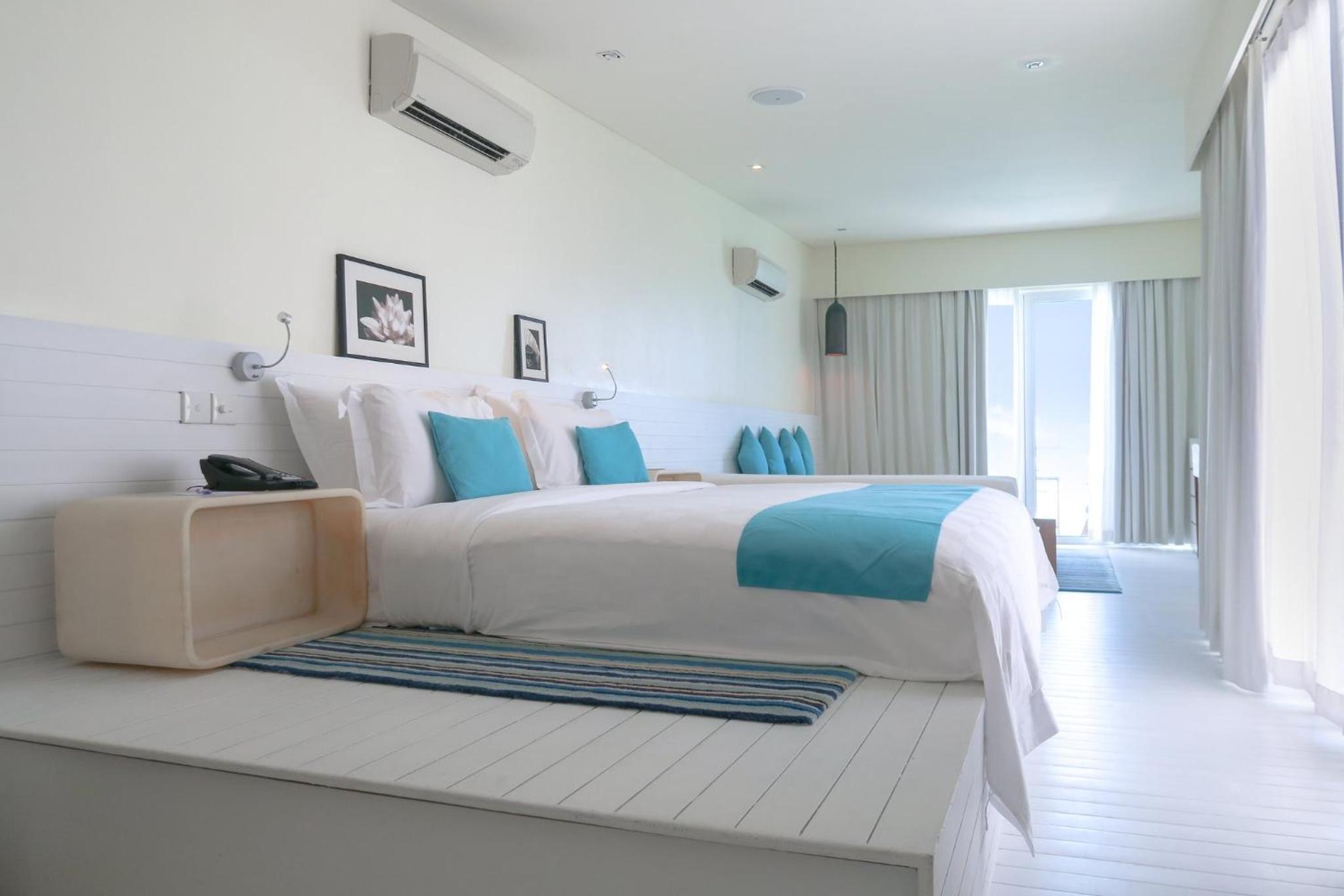 Holiday Inn Resort Kandooma Maldives - Kids Stay & Eat Free and Free Roundtrip Speed Boat for a minimum 4 nights stay — photo 133