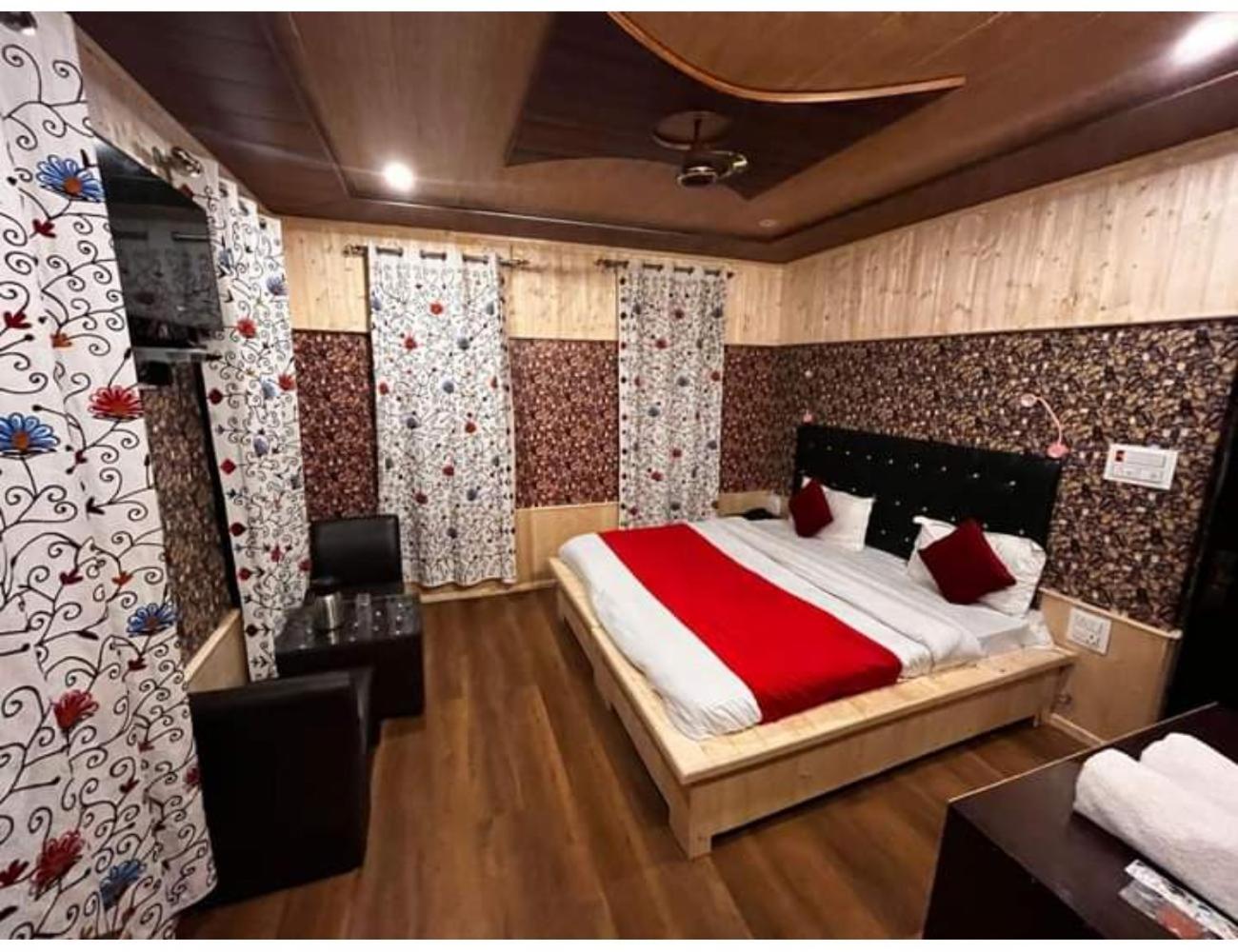The Loyal Residency, Pahalgam view 5