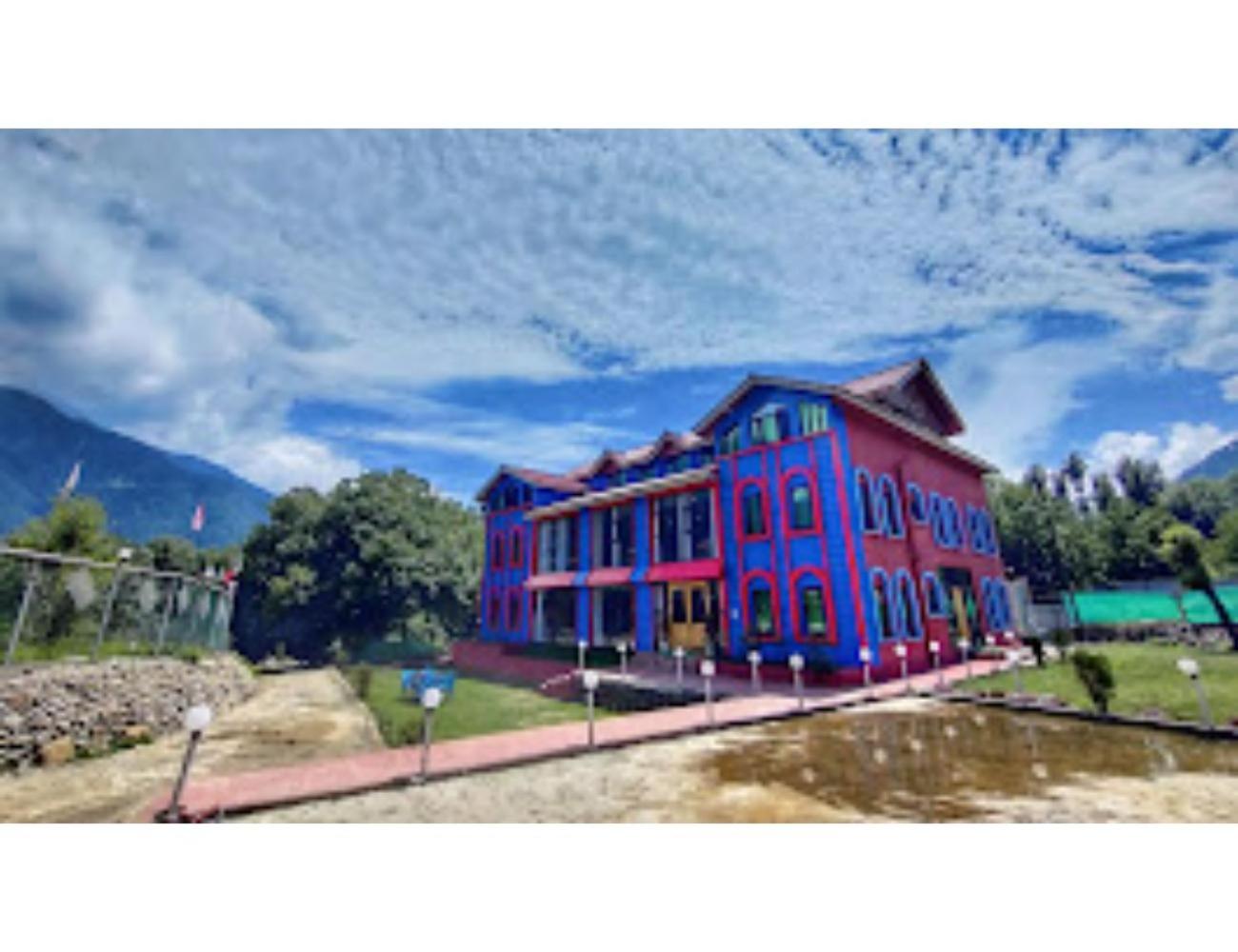 The Loyal Residency, Pahalgam view 2