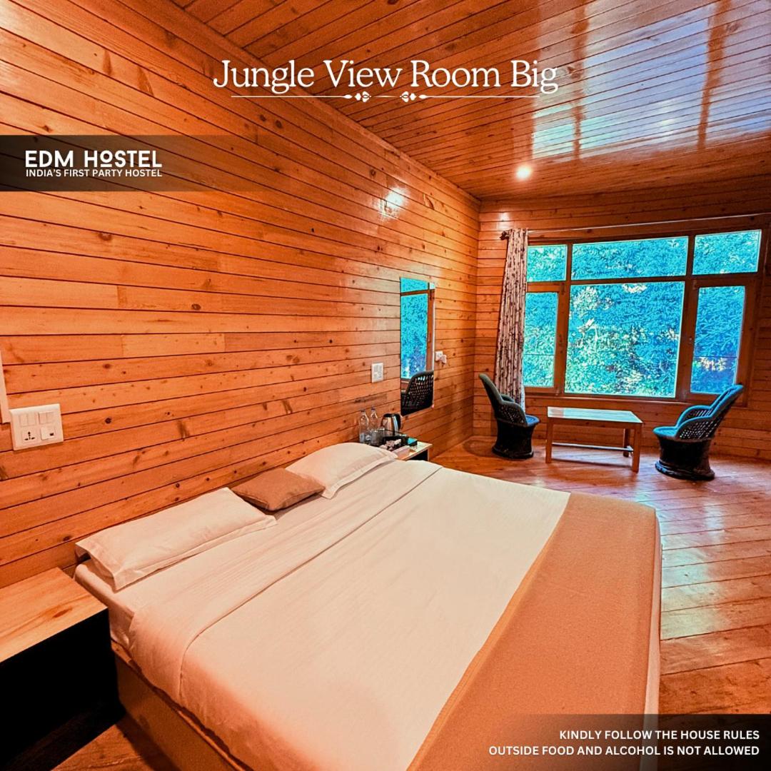 EDM Hostel
