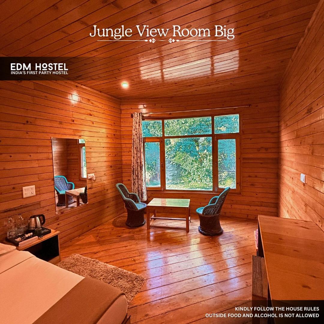 EDM Hostel