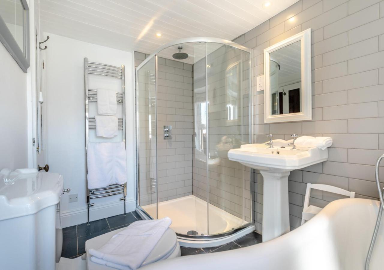2 Bed in Porthleven oc-suffol