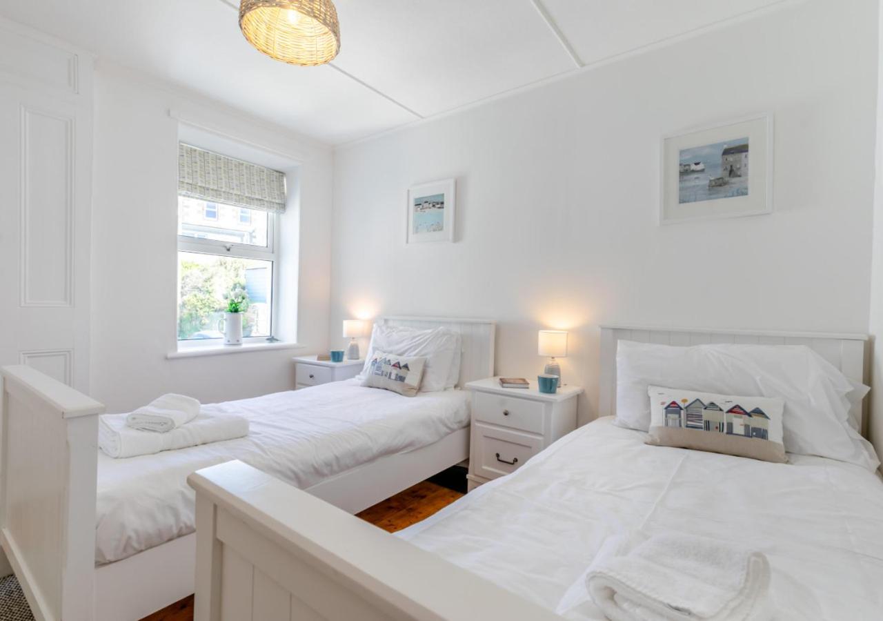 2 Bed in Porthleven oc-suffol
