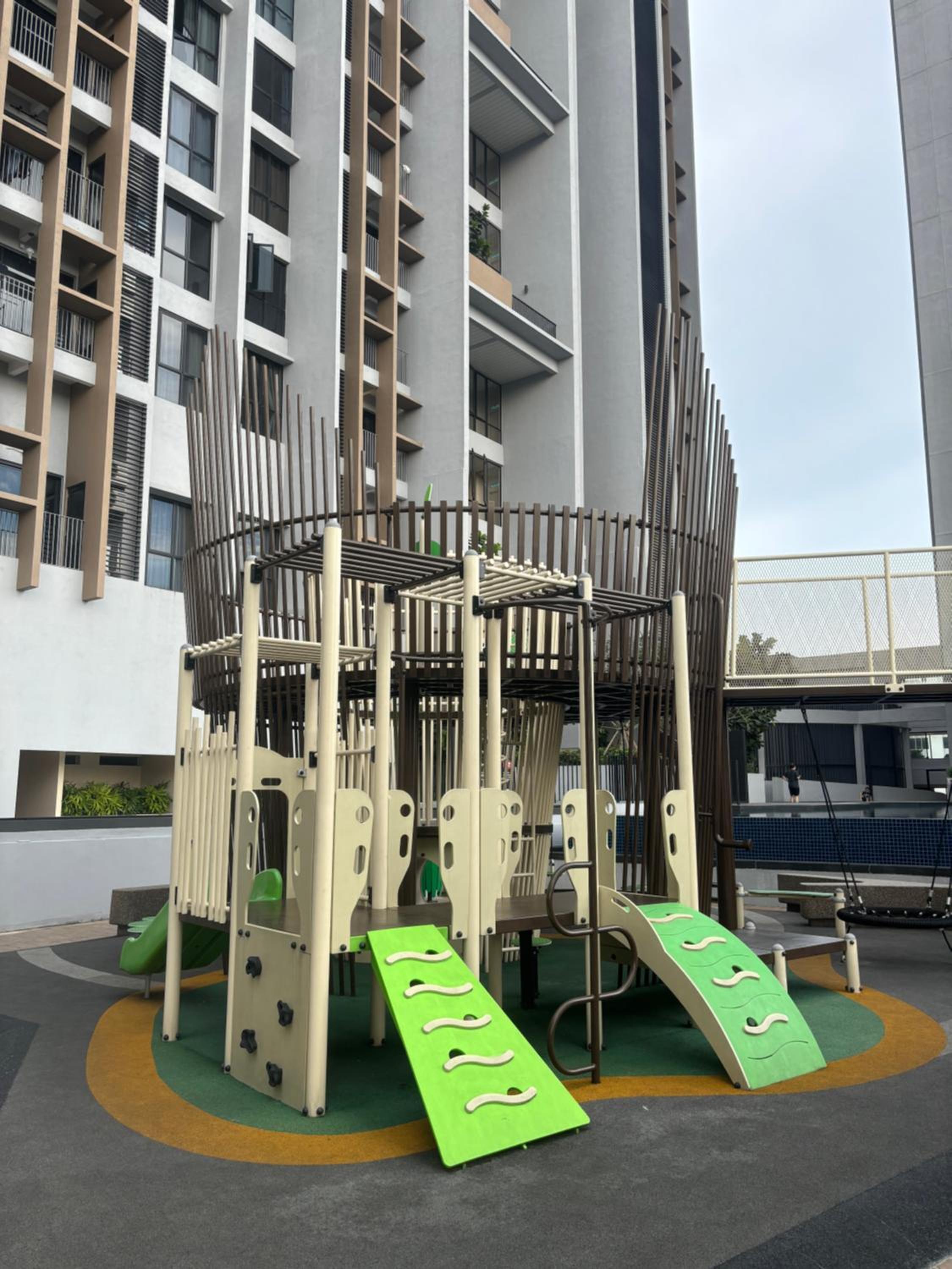 Skytrees Comfort Room With Simple Design Concept