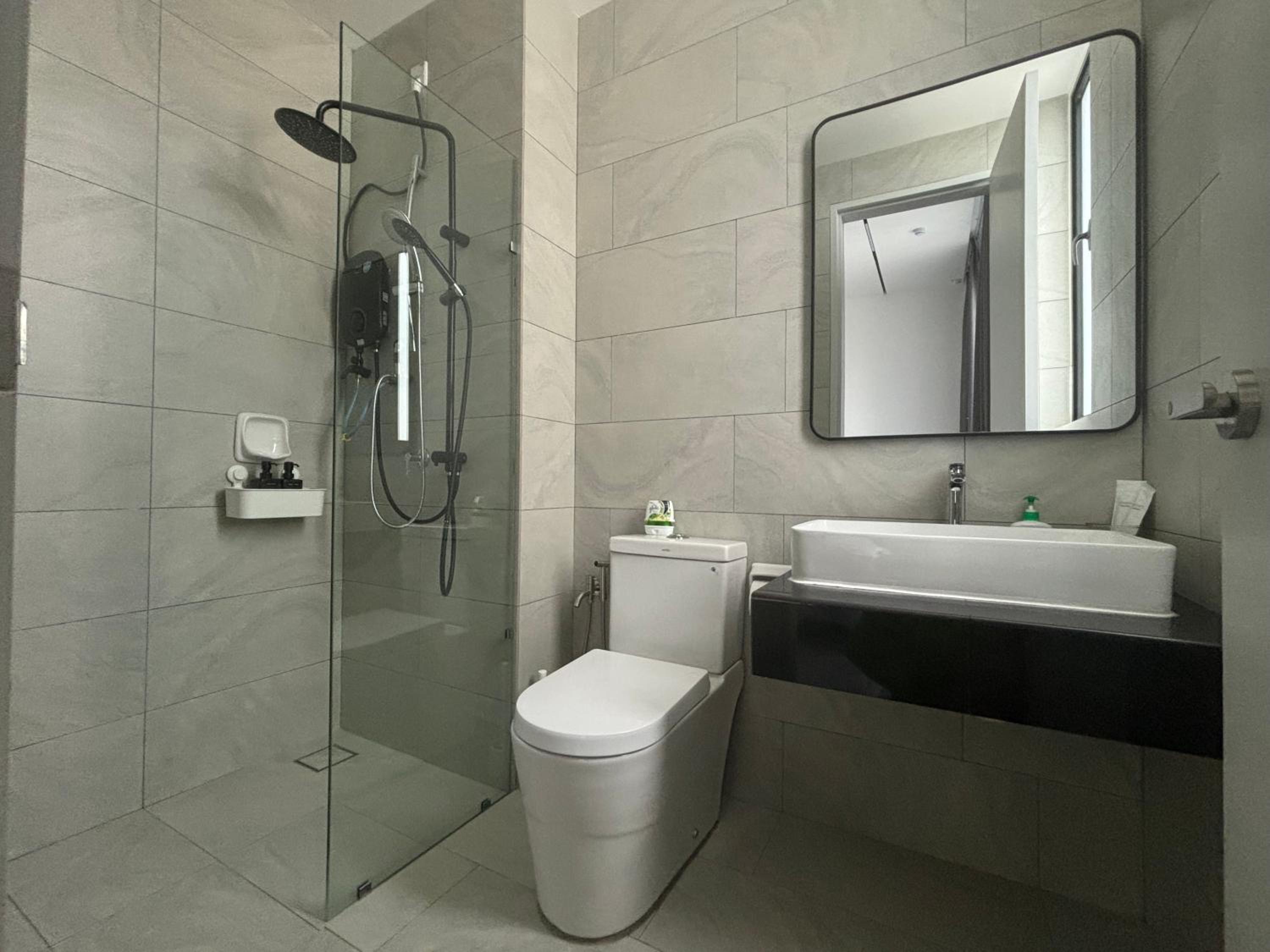 Skytrees Comfort Room With Simple Design Concept