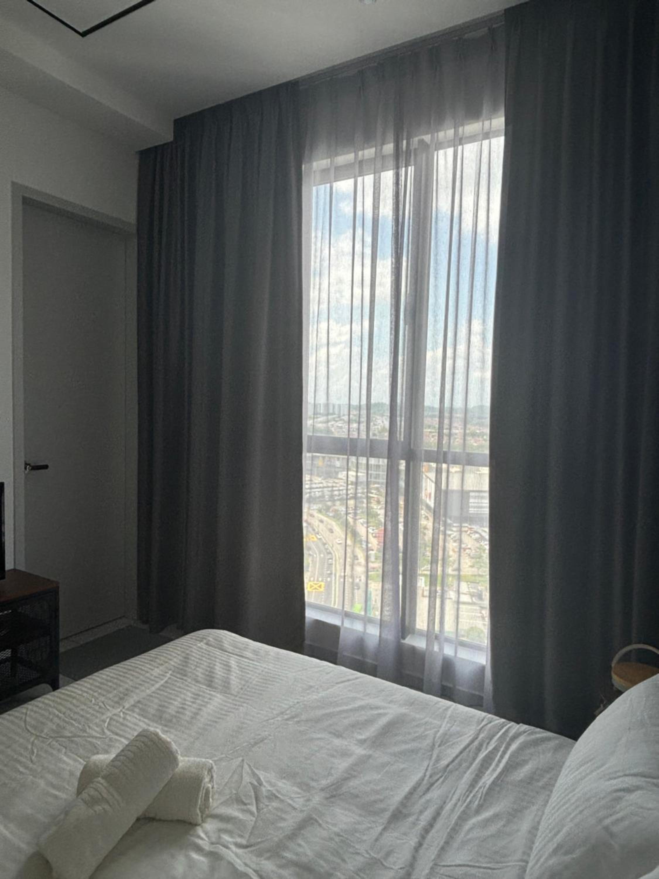 Skytrees Comfort Room With Simple Design Concept