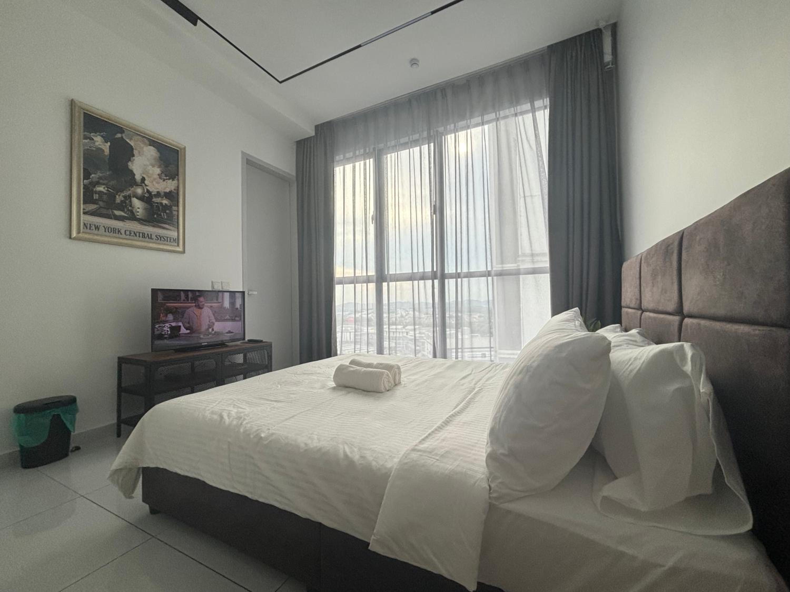 Skytrees Comfort Room With Simple Design Concept