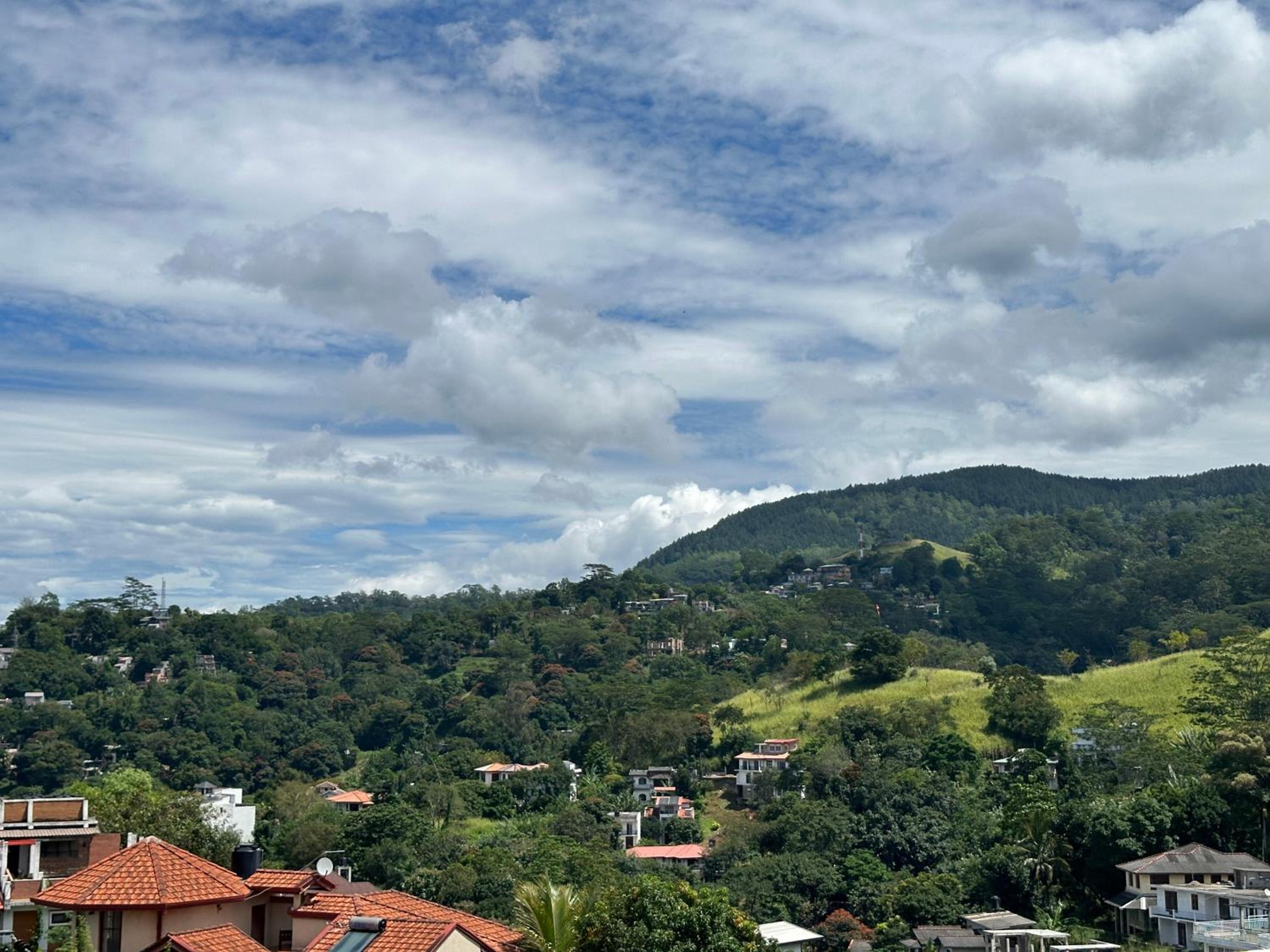 The Cloud Hanthana, Kandy view 5