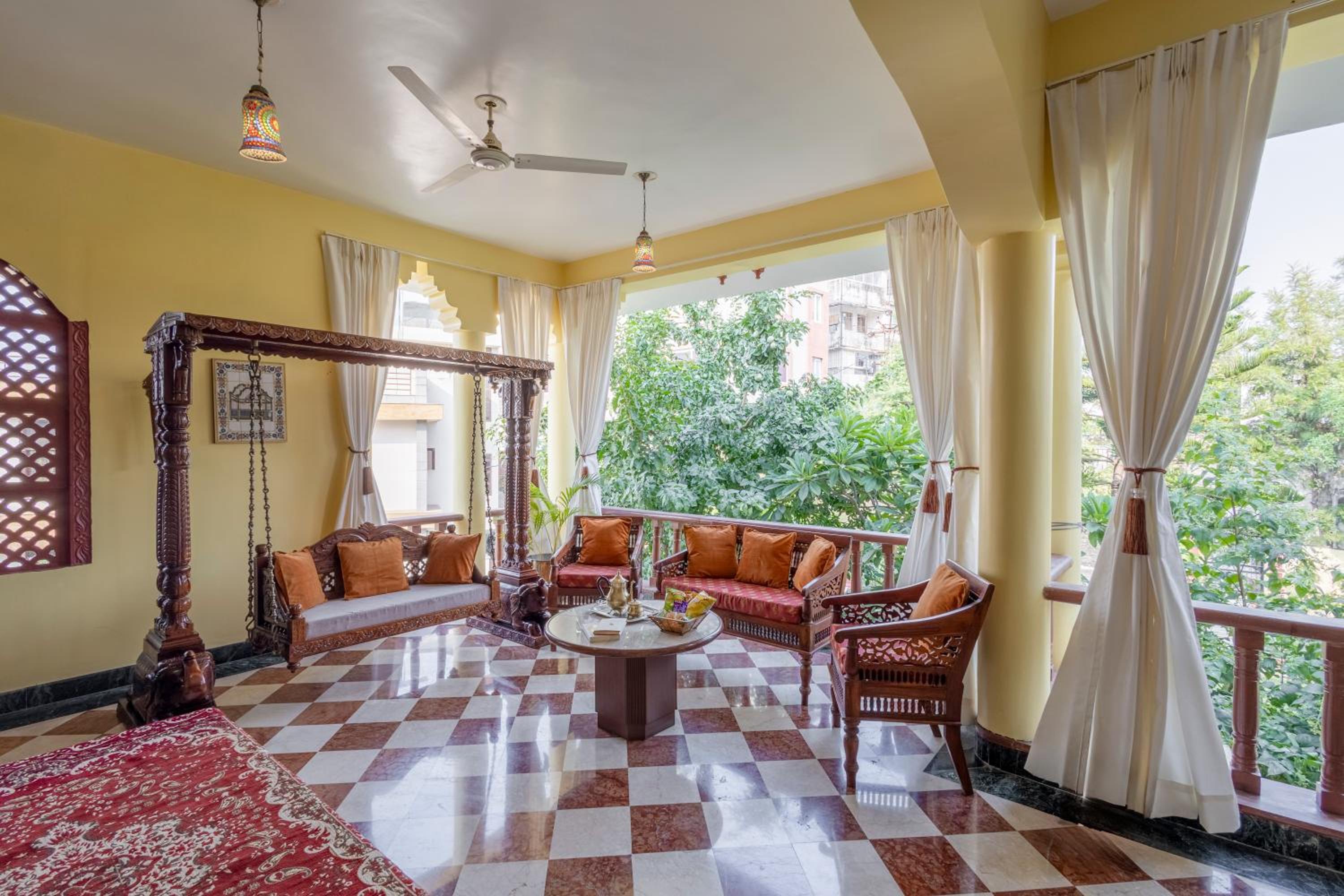 lounge