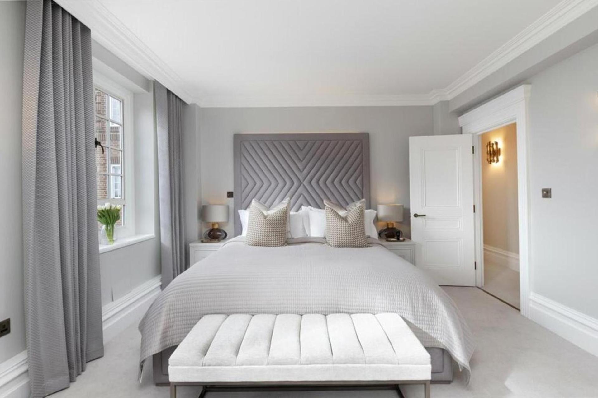 Chelsea Manor Apartment Retreat with 2 Bedrooms view 5