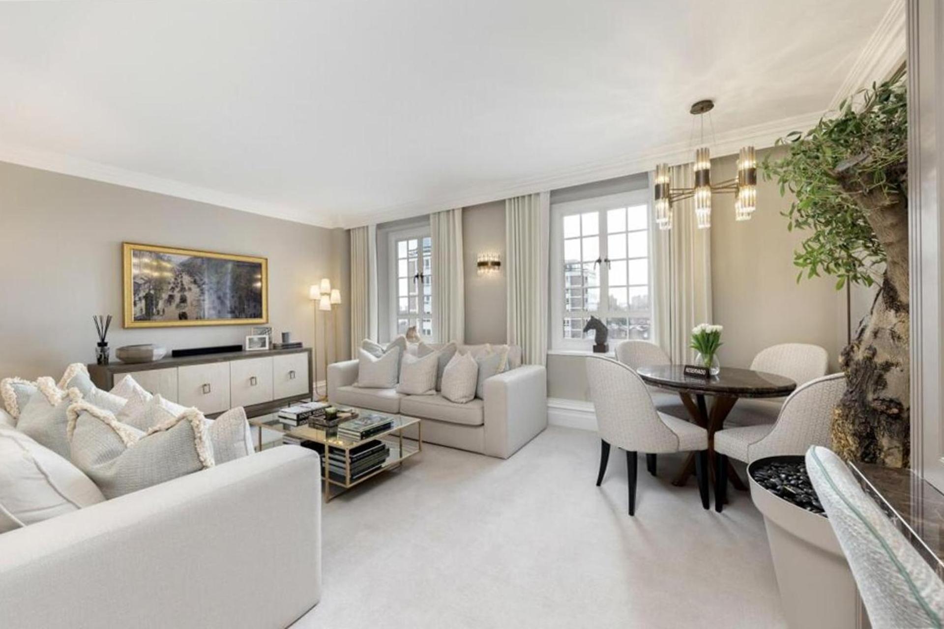 Chelsea Manor Apartment Retreat with 2 Bedrooms view 2