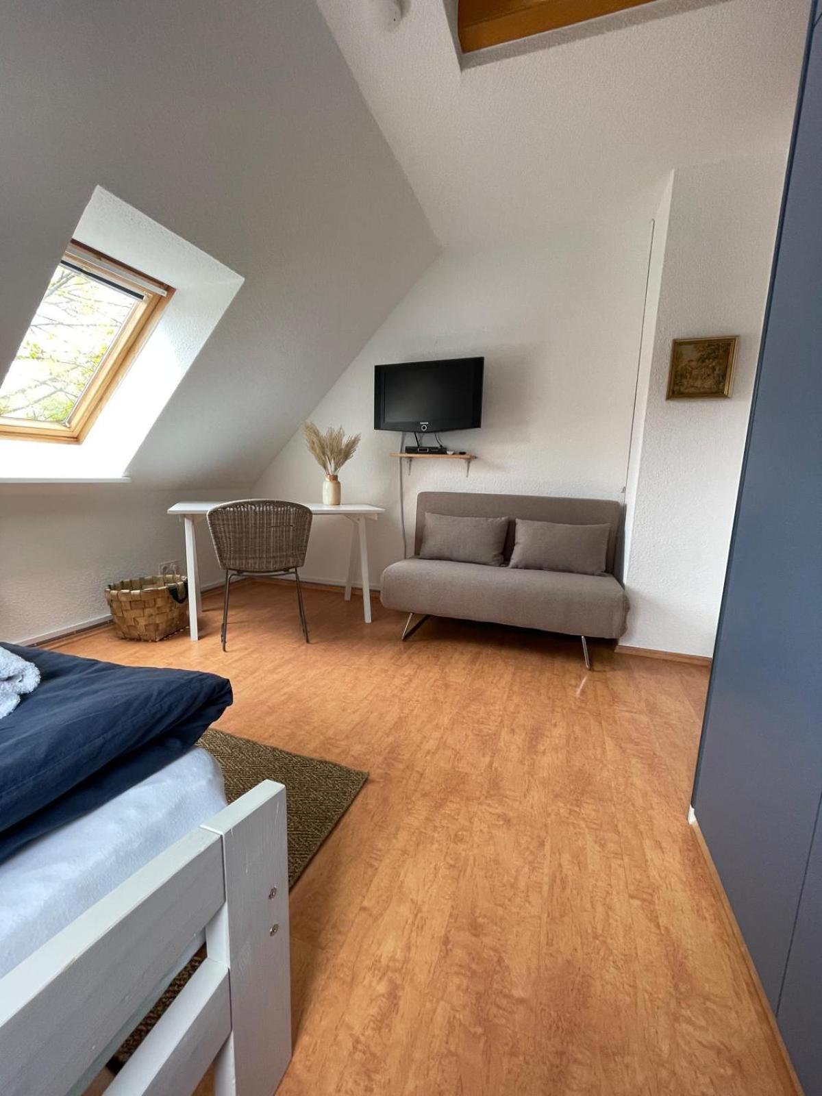 Twenge Retreat - Haus Nähe Stadt und Flughafen mit Garten, 3 Zimmer, TV, Küche, Bad und Netflix