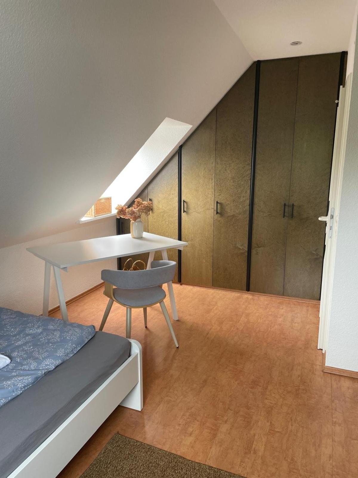 Twenge Retreat - Haus Nähe Stadt und Flughafen mit Garten, 3 Zimmer, TV, Küche, Bad und Netflix