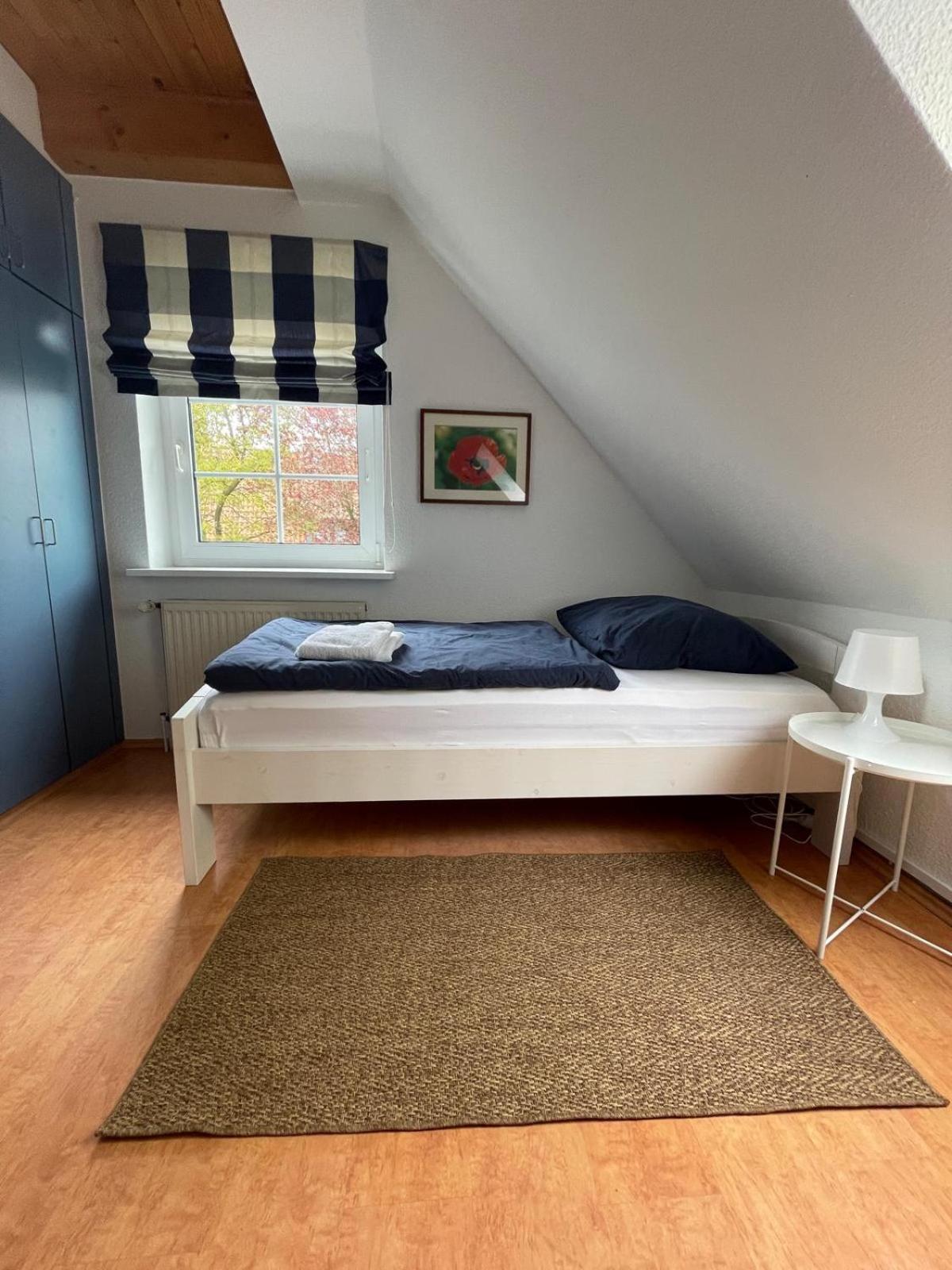 Twenge Retreat - Haus Nähe Stadt und Flughafen mit Garten, 3 Zimmer, TV, Küche, Bad und Netflix