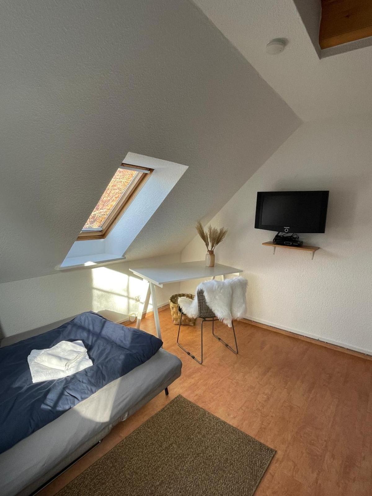 Twenge Retreat - Haus Nähe Stadt und Flughafen mit Garten, 3 Zimmer, TV, Küche, Bad und Netflix