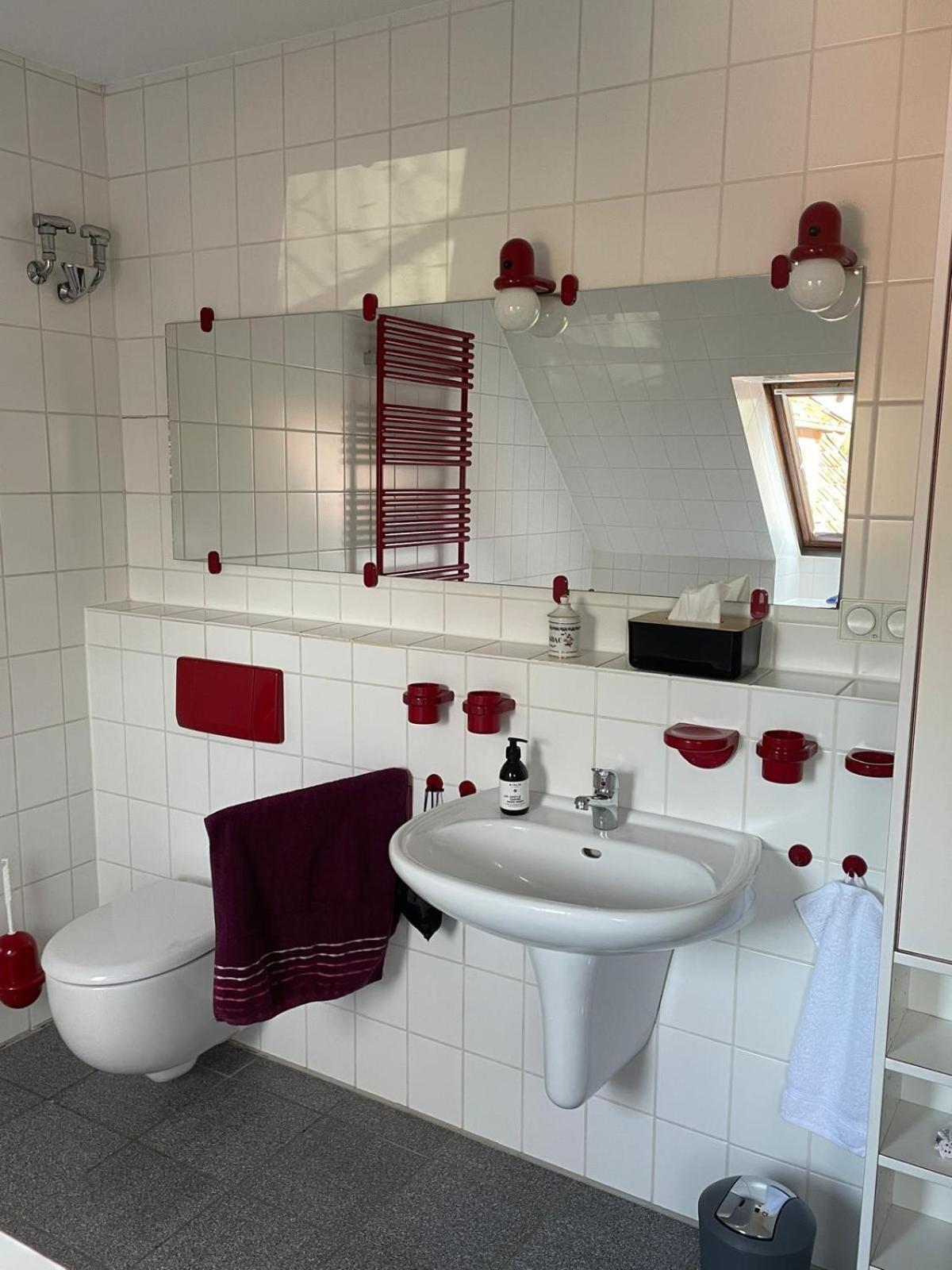 Twenge Retreat - Haus Nähe Stadt und Flughafen mit Garten, 3 Zimmer, TV, Küche, Bad und Netflix