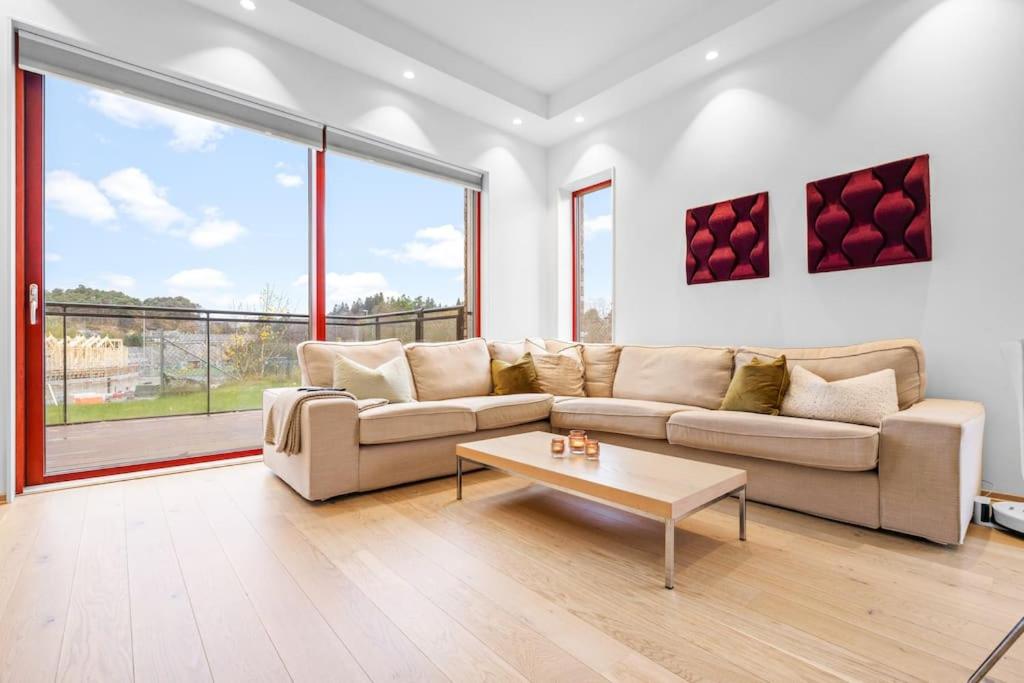 Modern 3-room apartment, with a high standard view 3