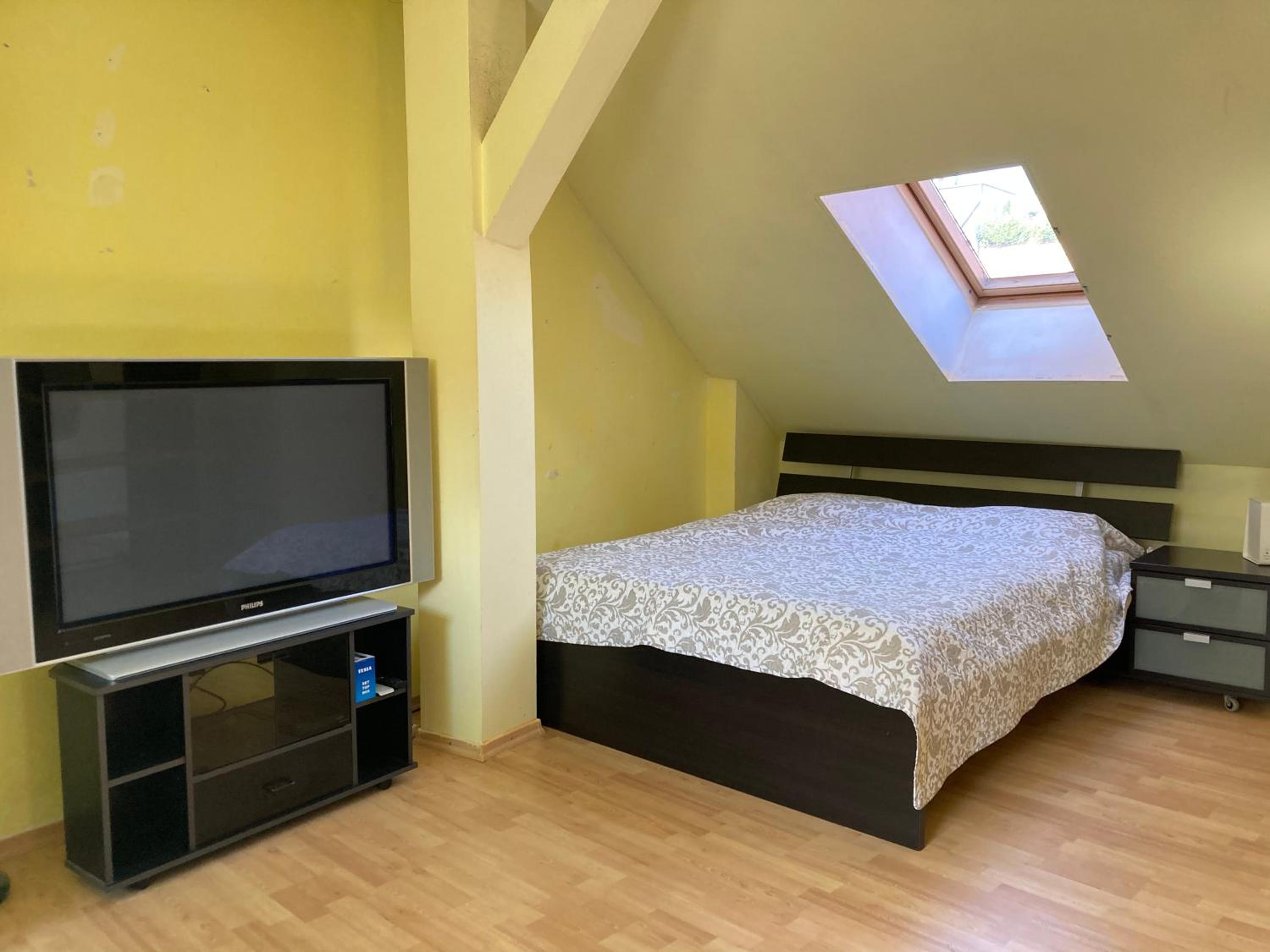 Central Bratislava Spacious 110 m2 Apartment with 4 Private Rooms view 4