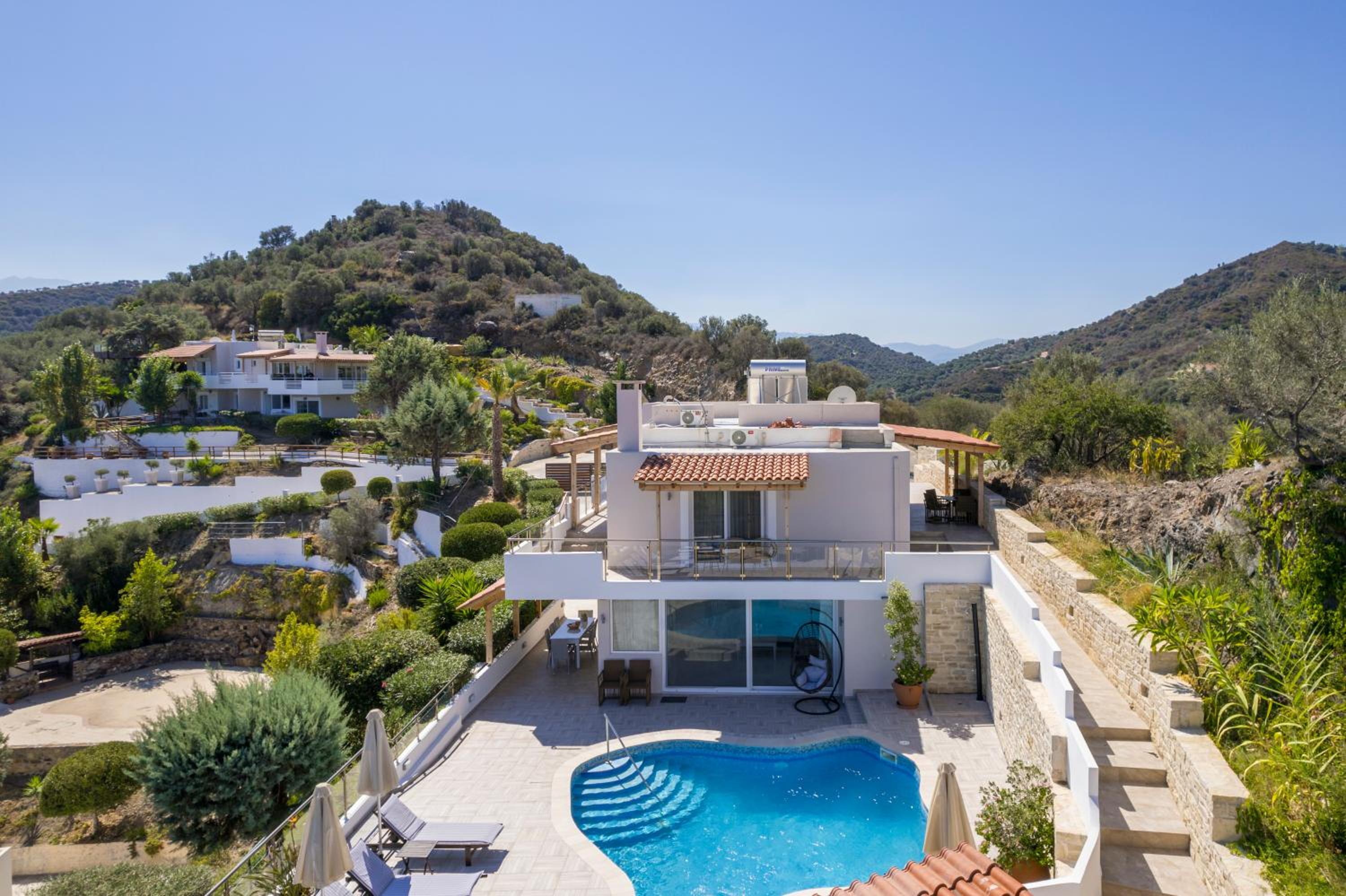 Hotel Pano Stalos Villas - Image 1