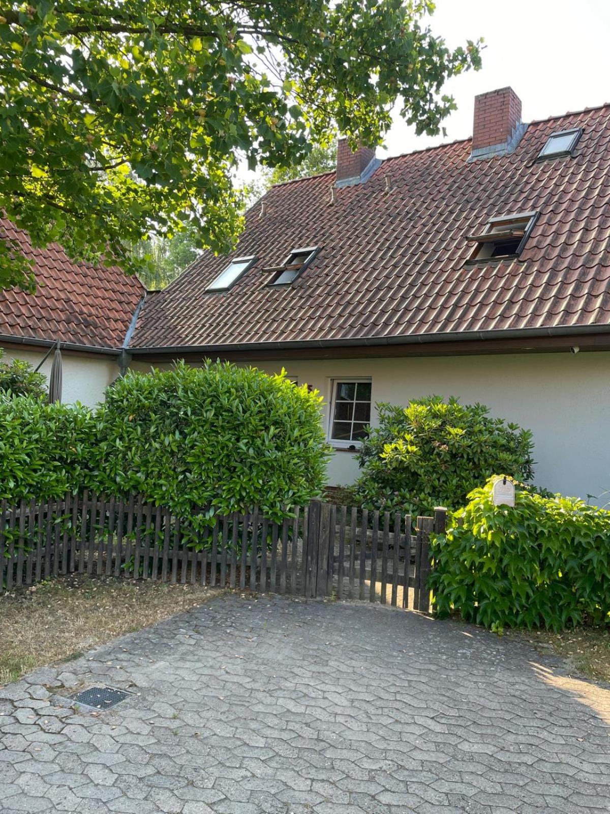 Twenge Retreat - Haus Nähe Stadt und Flughafen mit Garten, 3 Zimmer, TV, Küche, Bad und Netflix