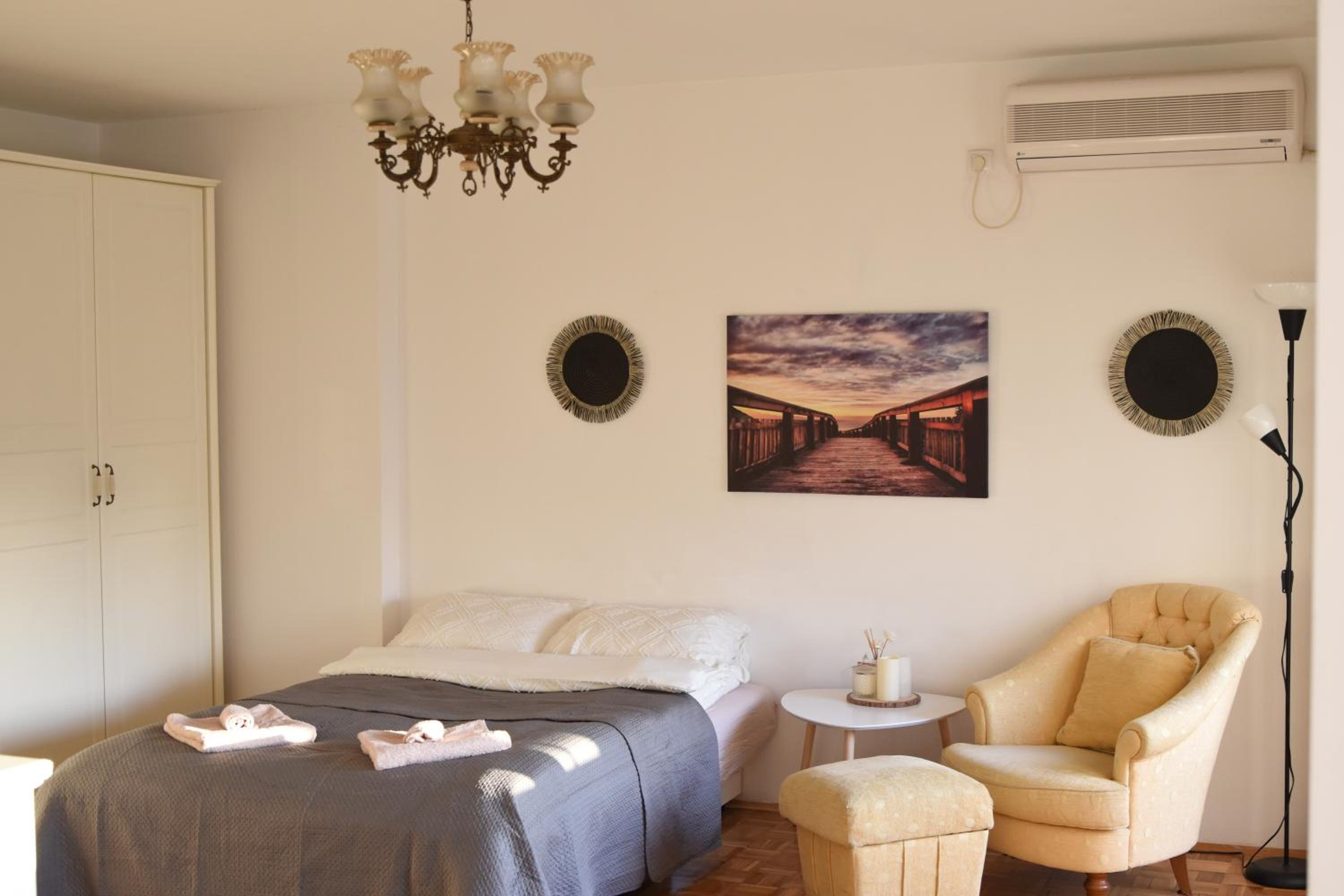 Sunny Comfort Stay view 5