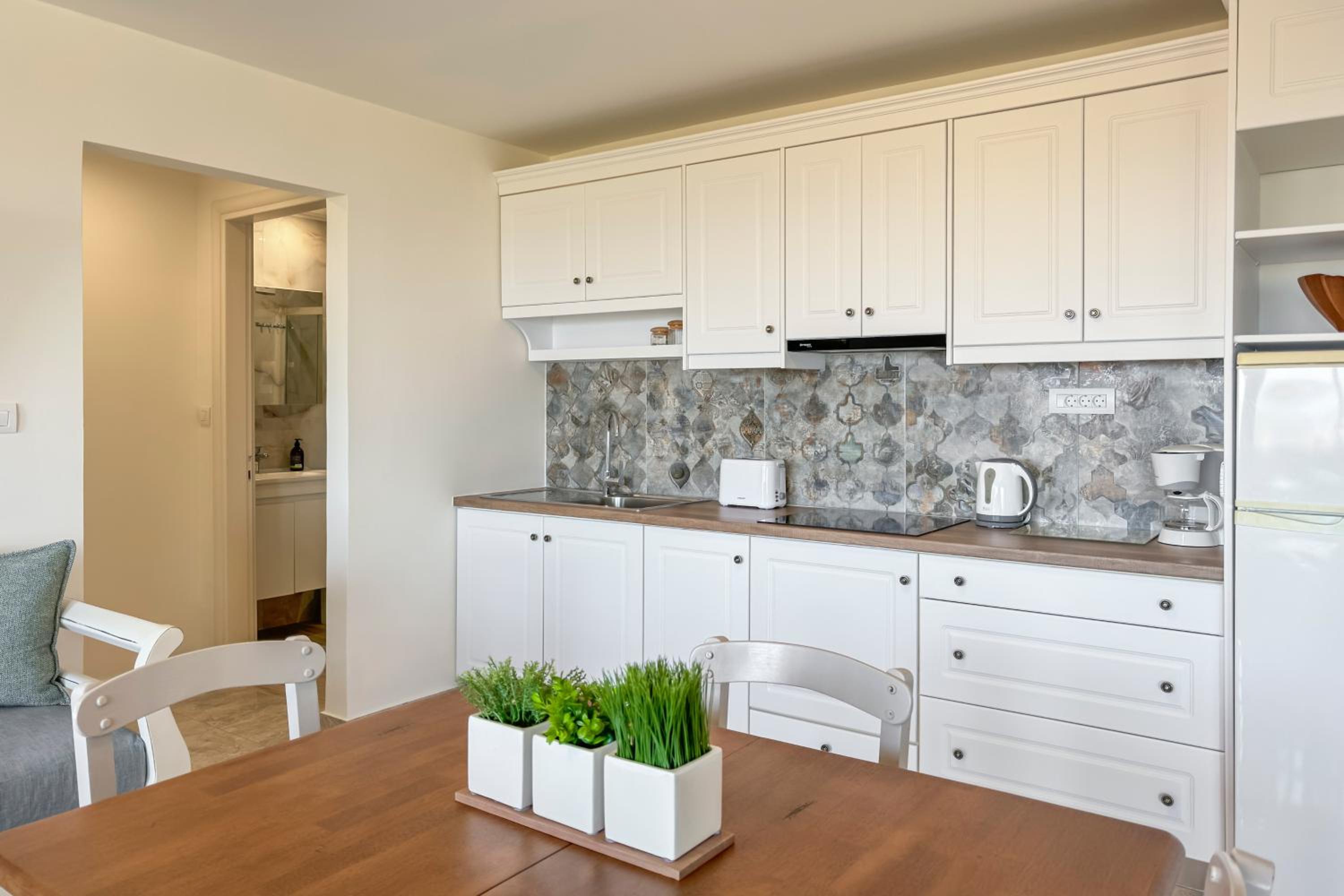 Photo 102