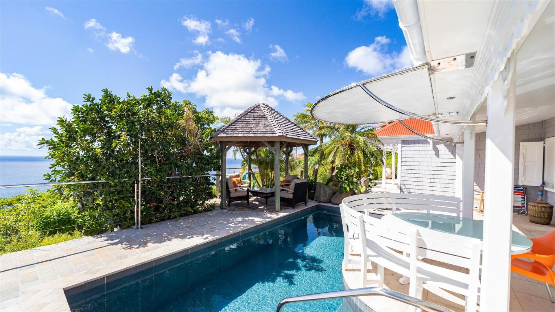 Glorious Villa Perfect for a Romantic Stay
