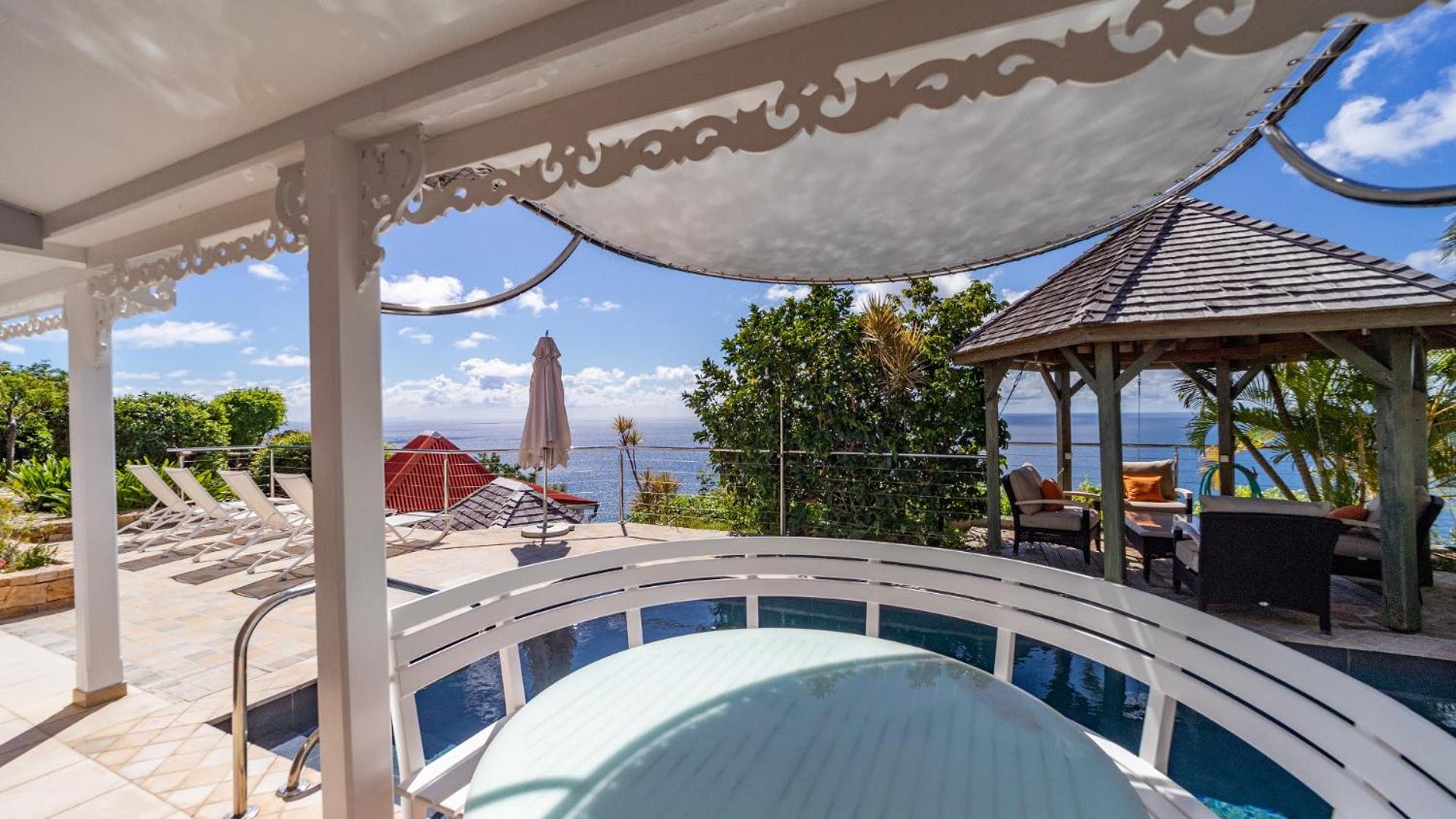 Glorious Villa Perfect for a Romantic Stay