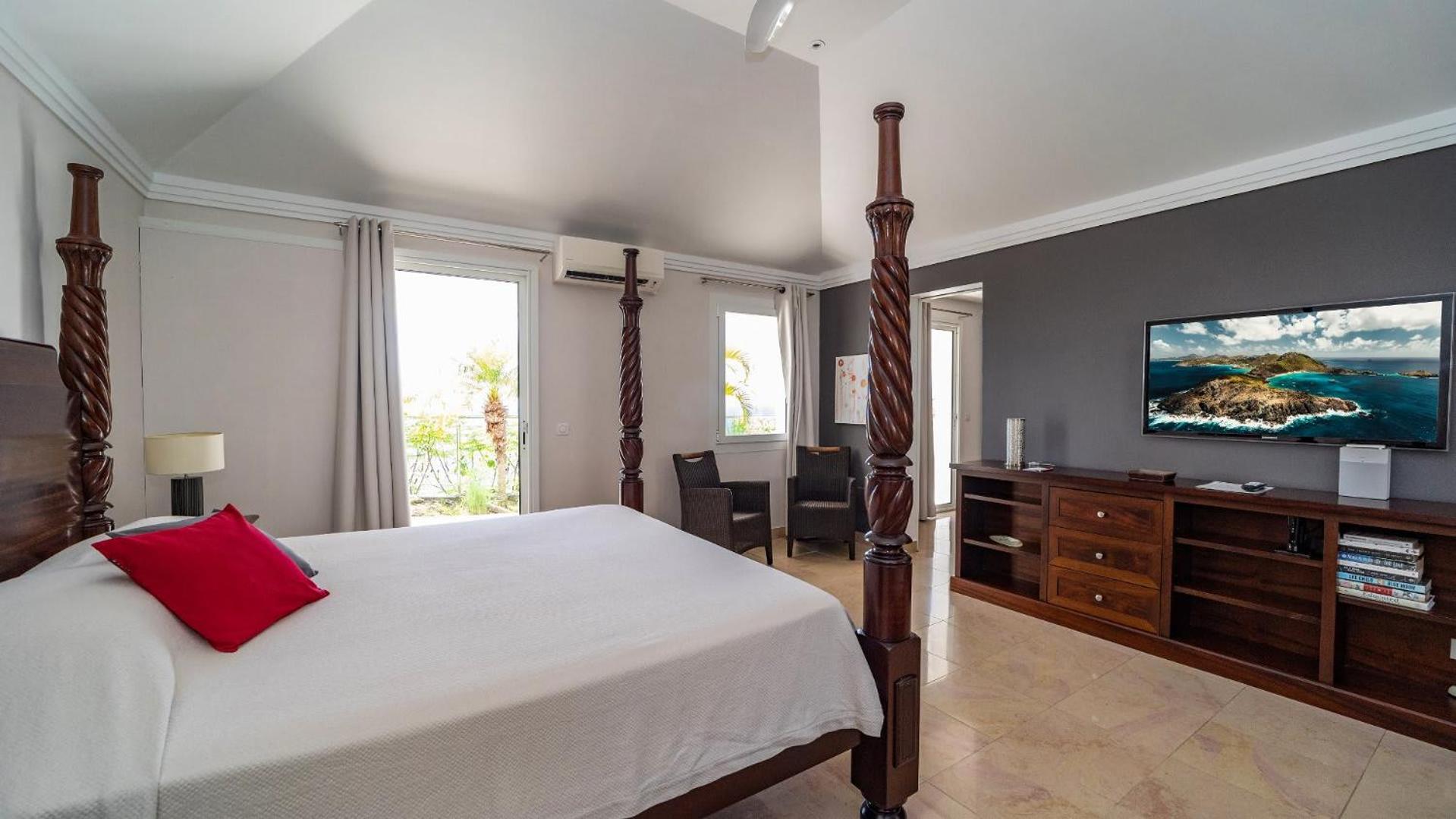 Glorious Villa Perfect for a Romantic Stay