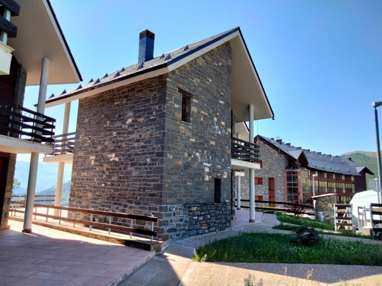 Chalet pareado para familias
