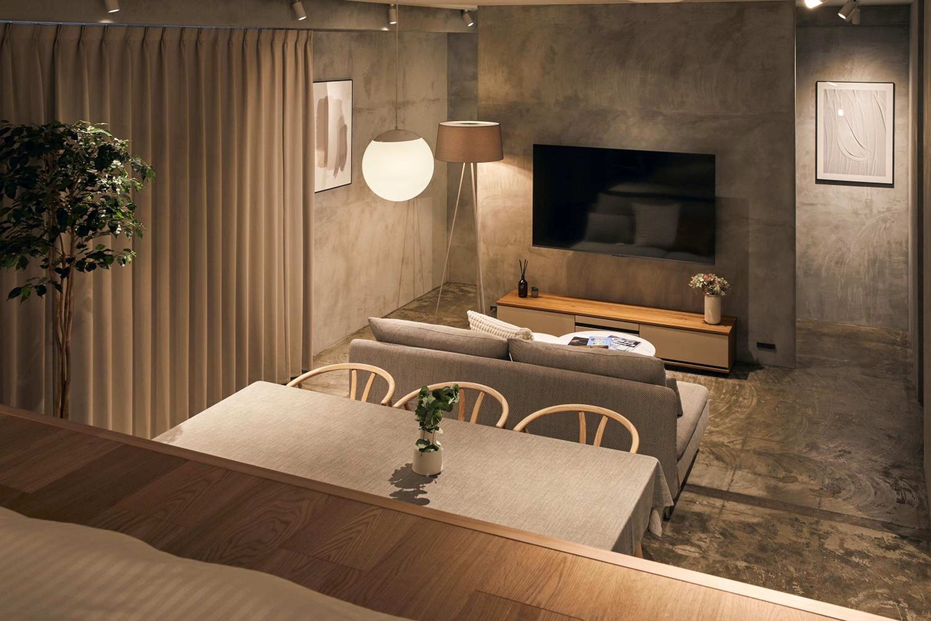 hotel room