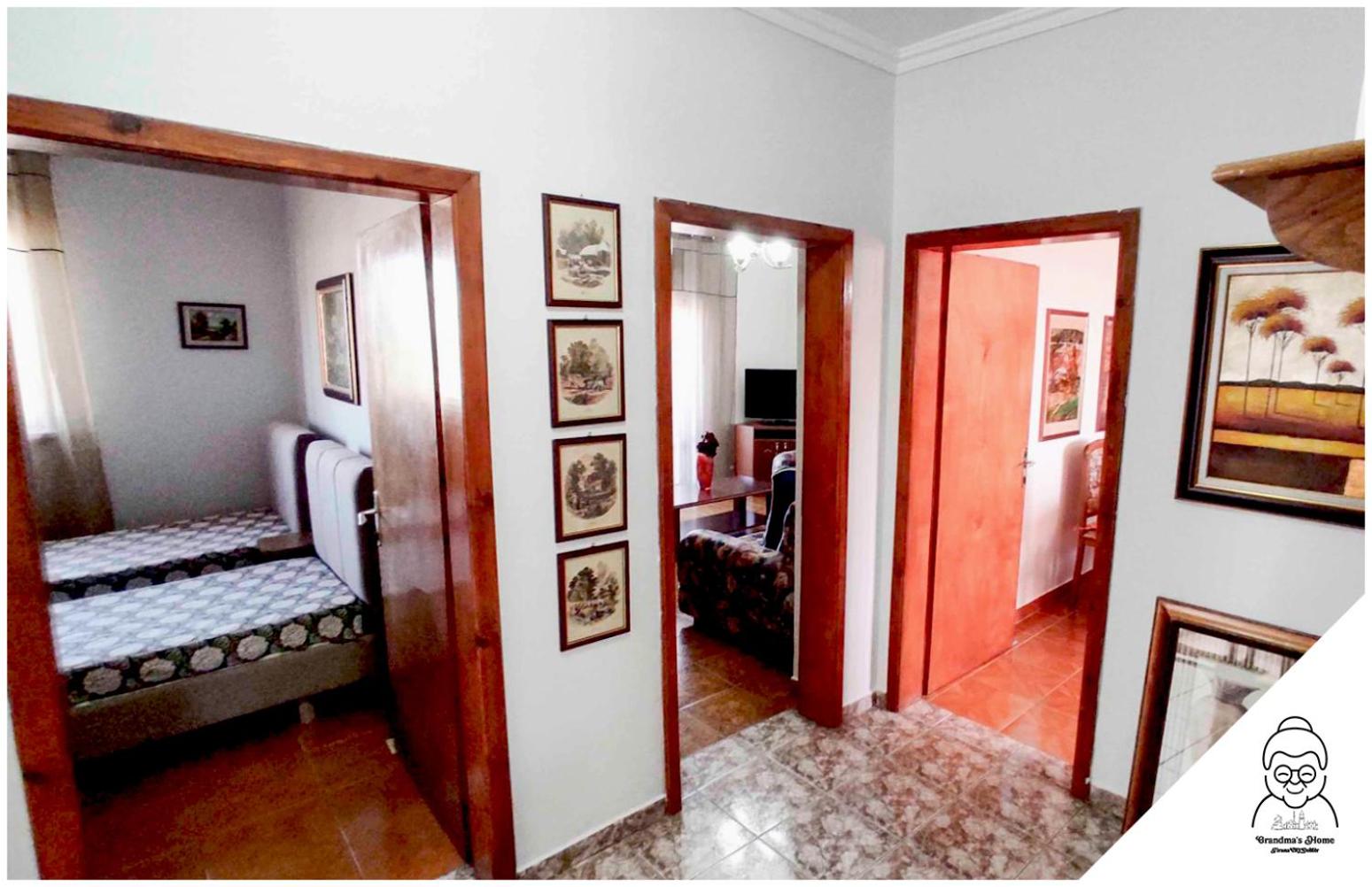 Grandma's Home Tirana City Center