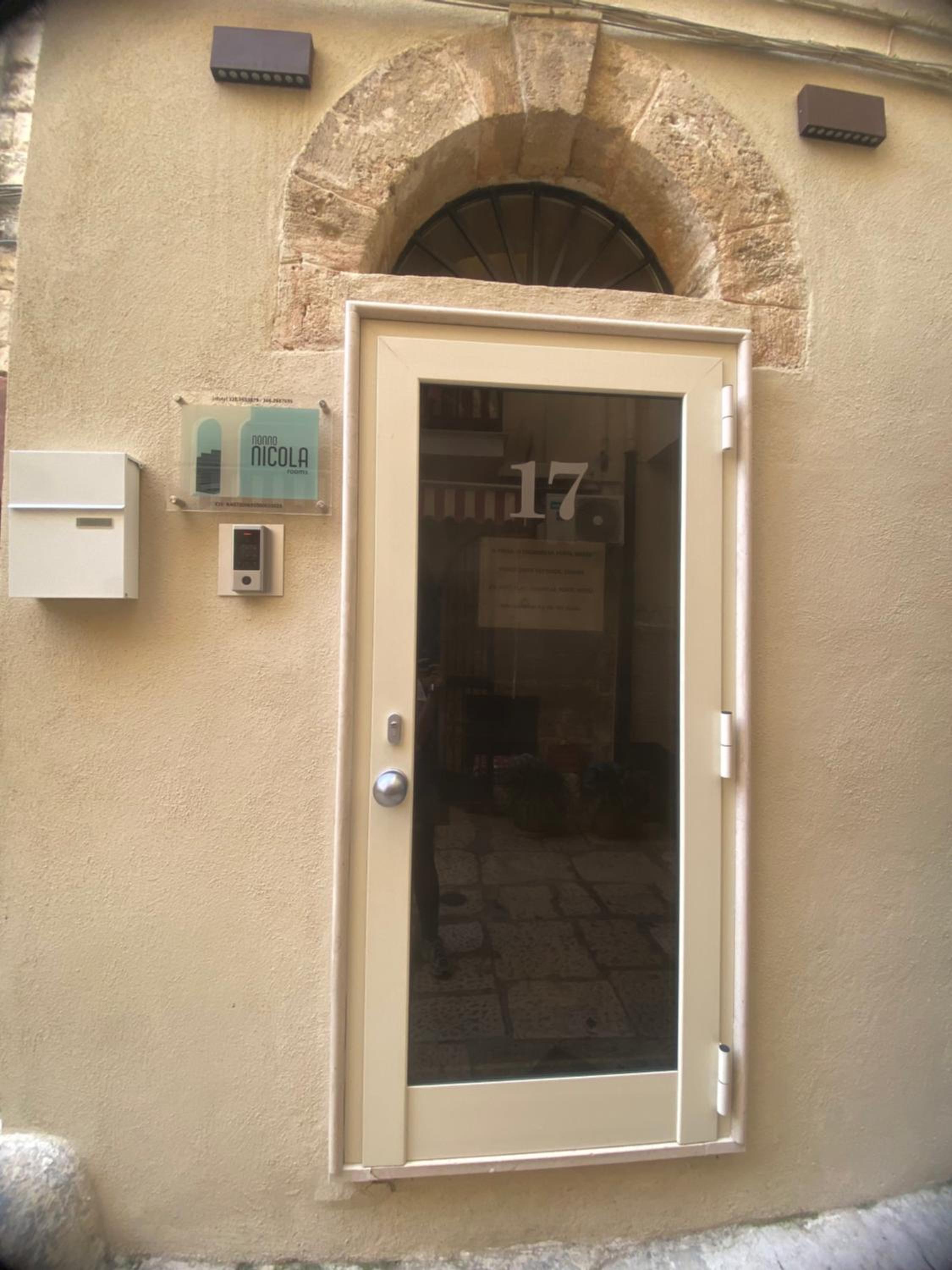 Photo 34