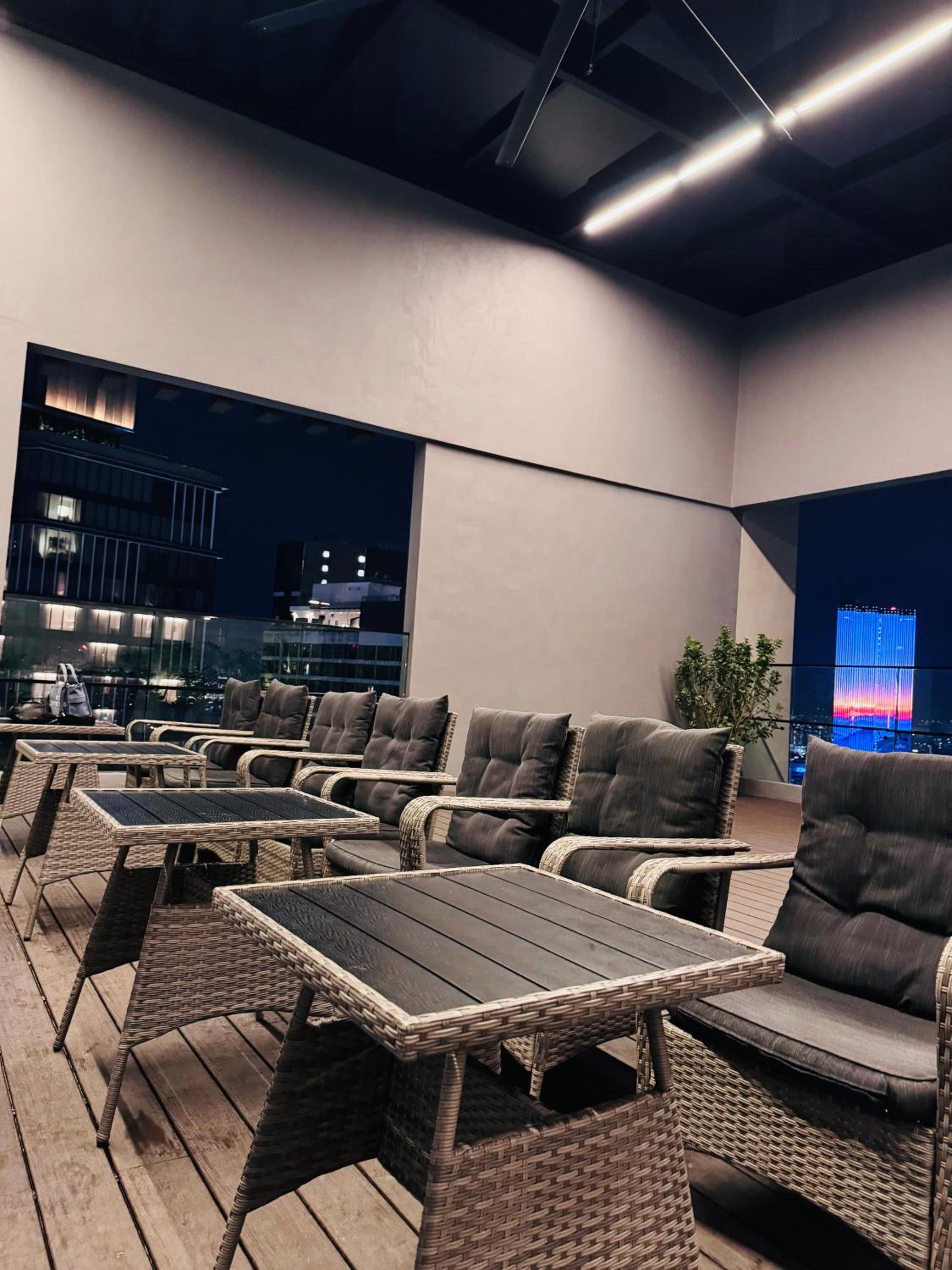 Axon Residence by Leo Homestay