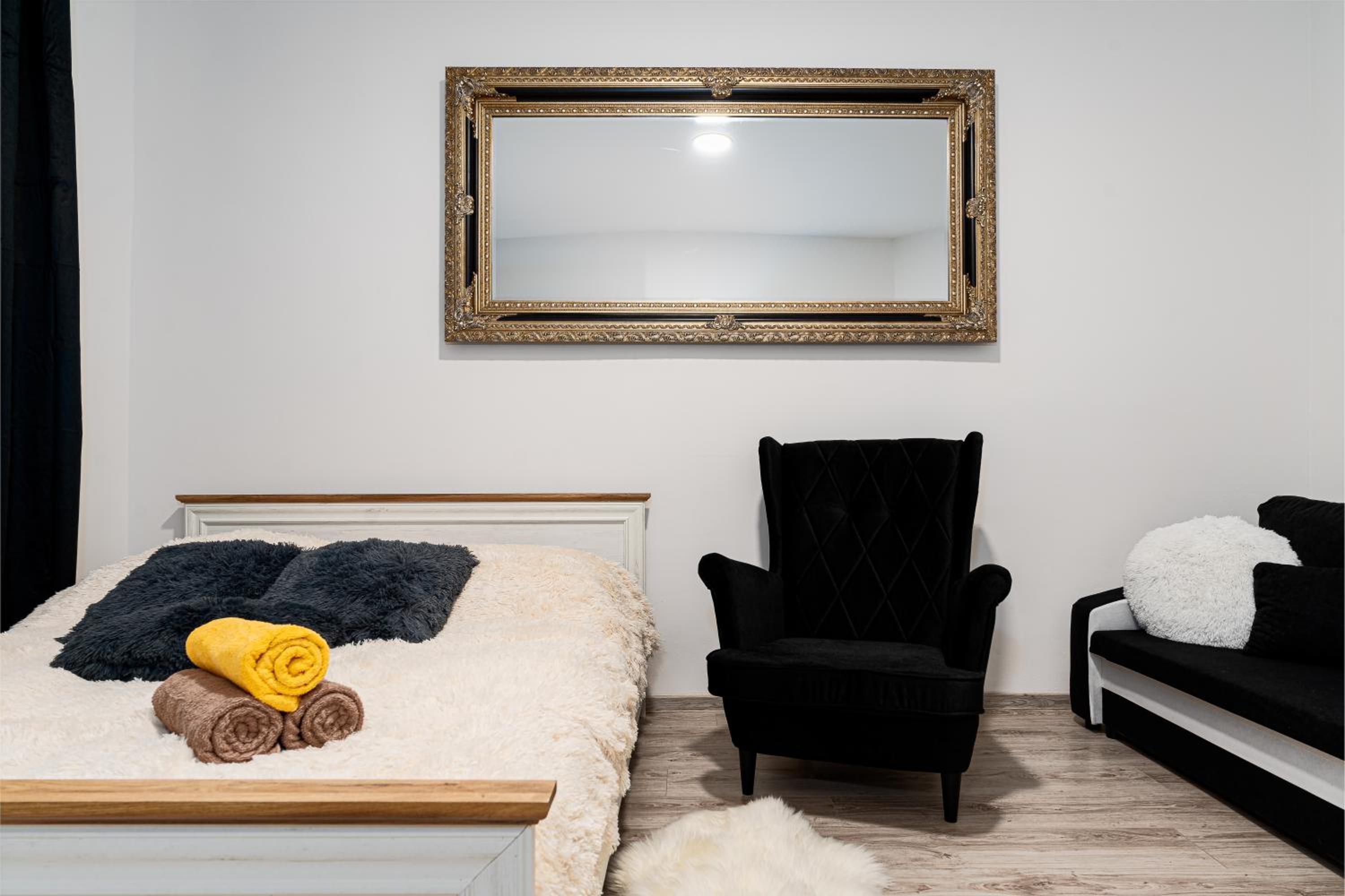 Golden Lion Suite