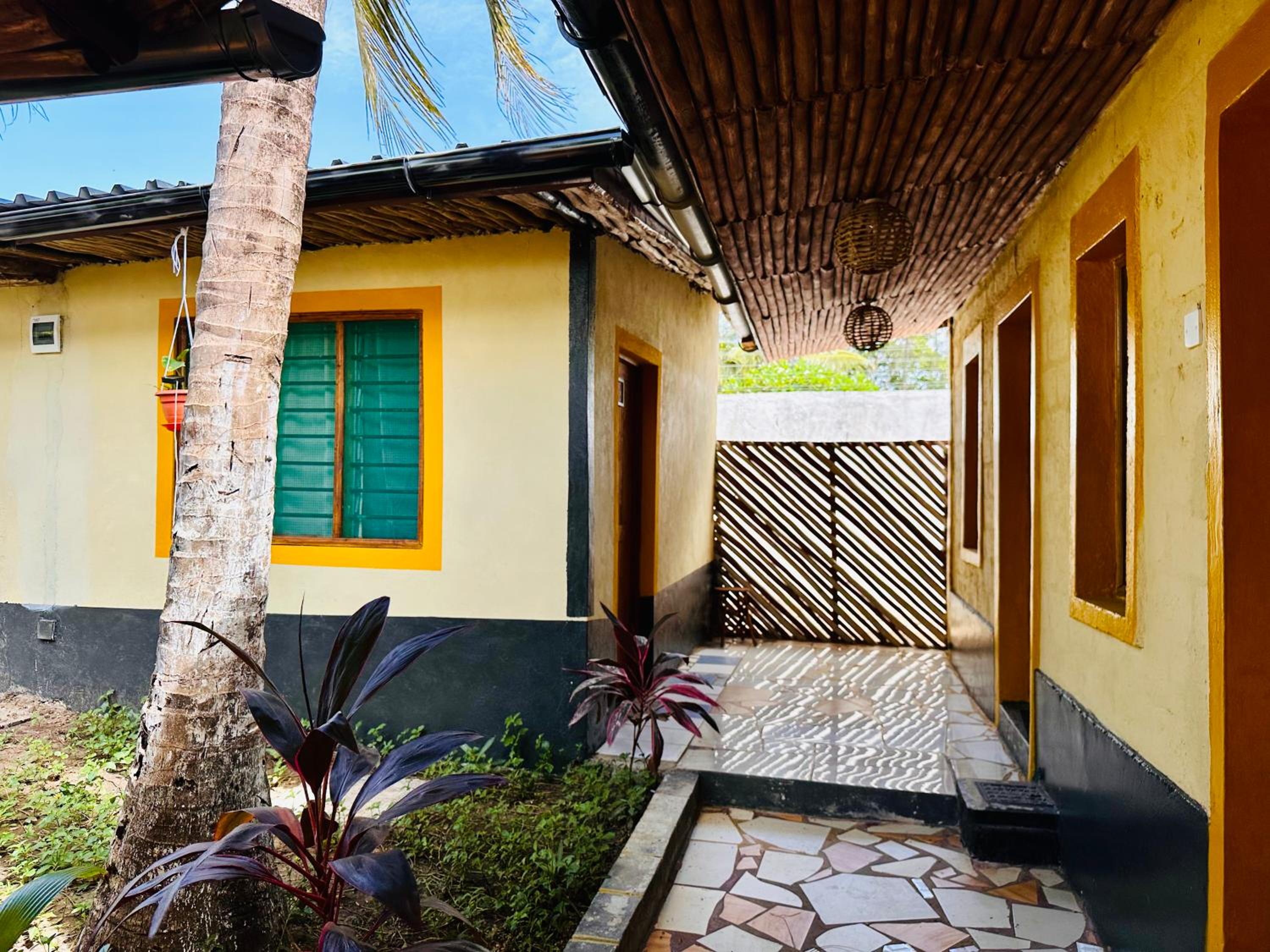 Hera Hostel Diani view 4