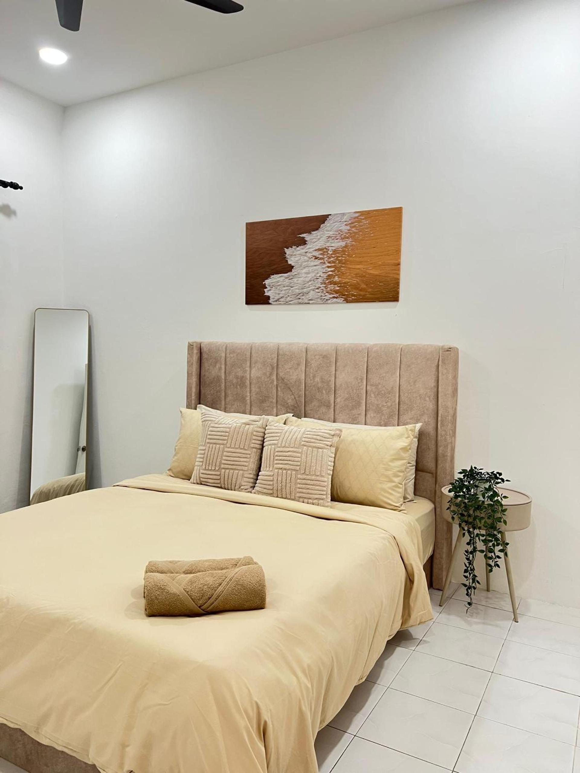 Ayaani Homestay